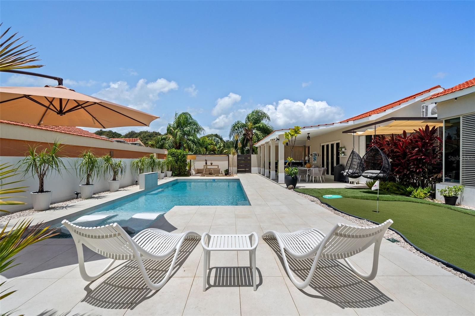 SABANEAR DORADO - Residential