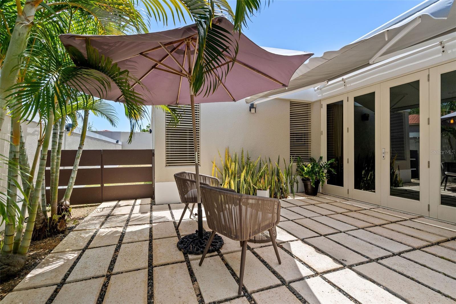 SABANEAR DORADO - Residential