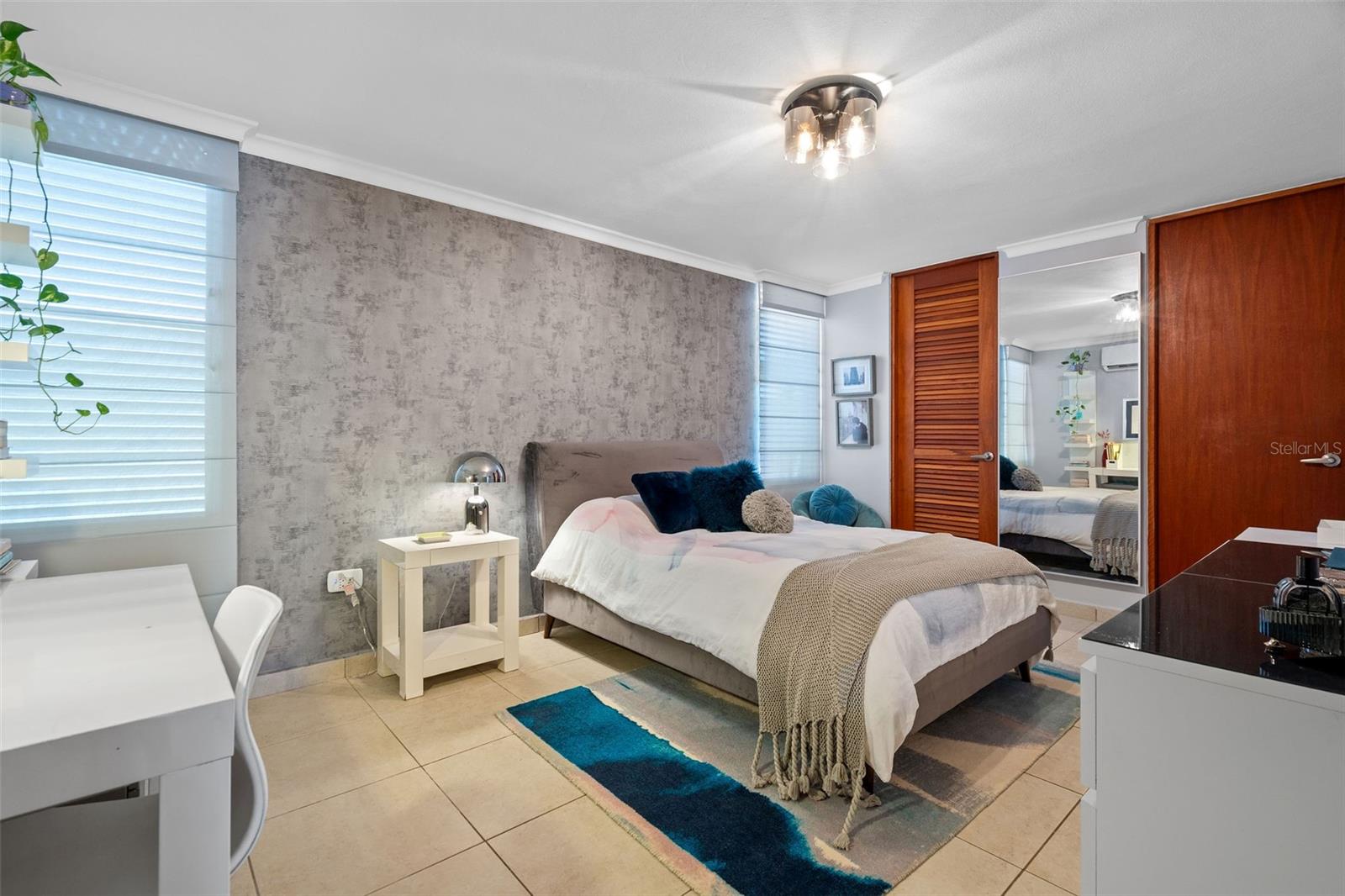 SABANEAR DORADO - Residential