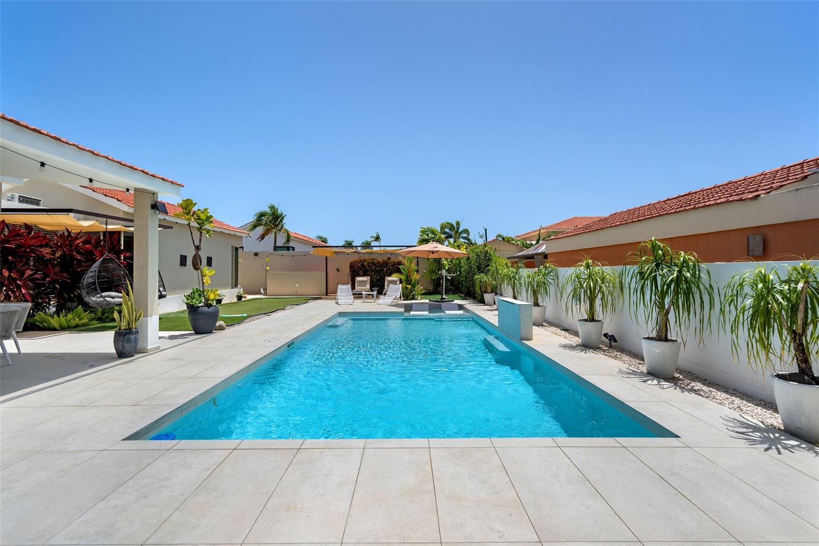 SABANEAR DORADO - Residential