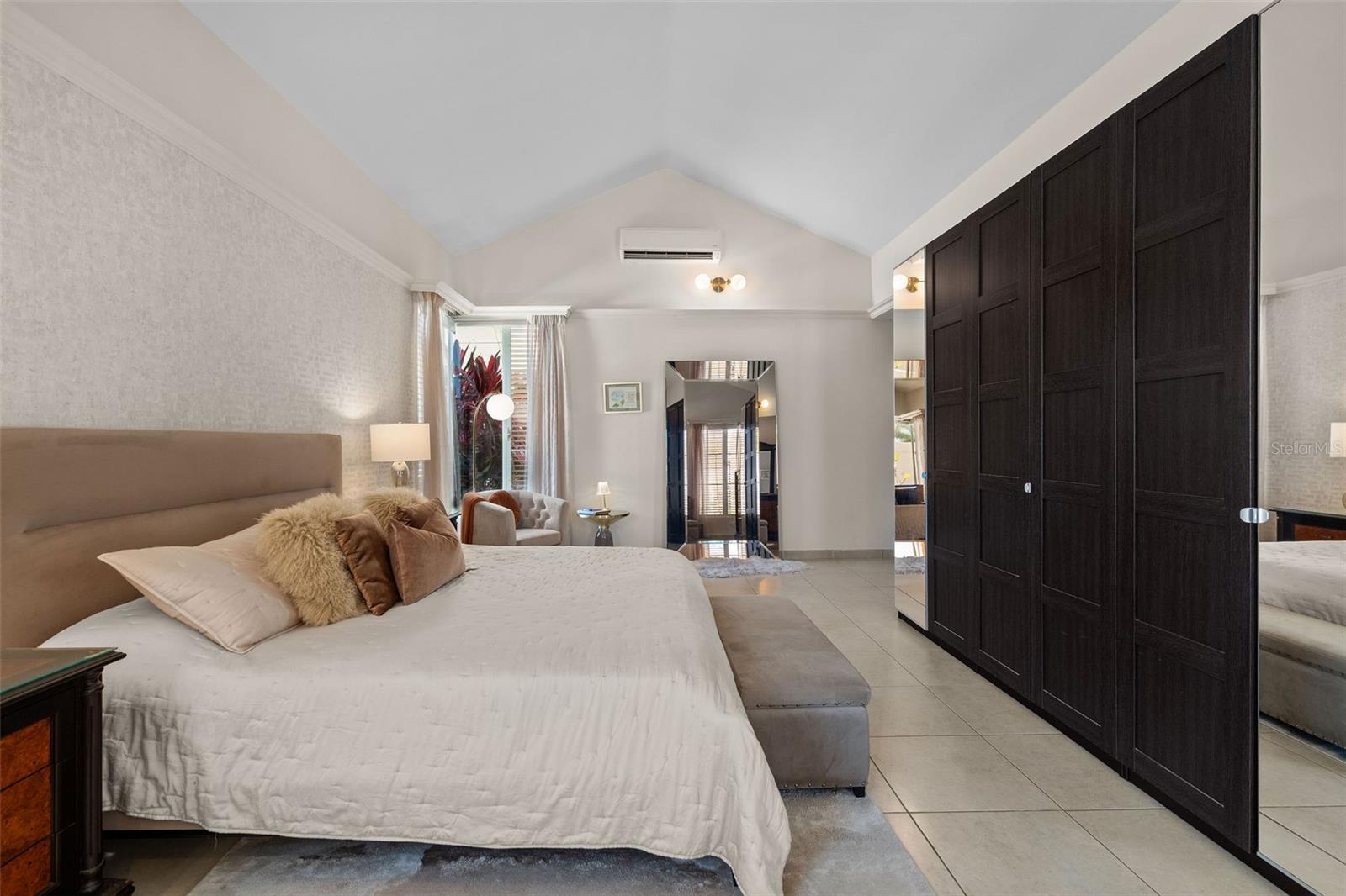 SABANEAR DORADO - Residential