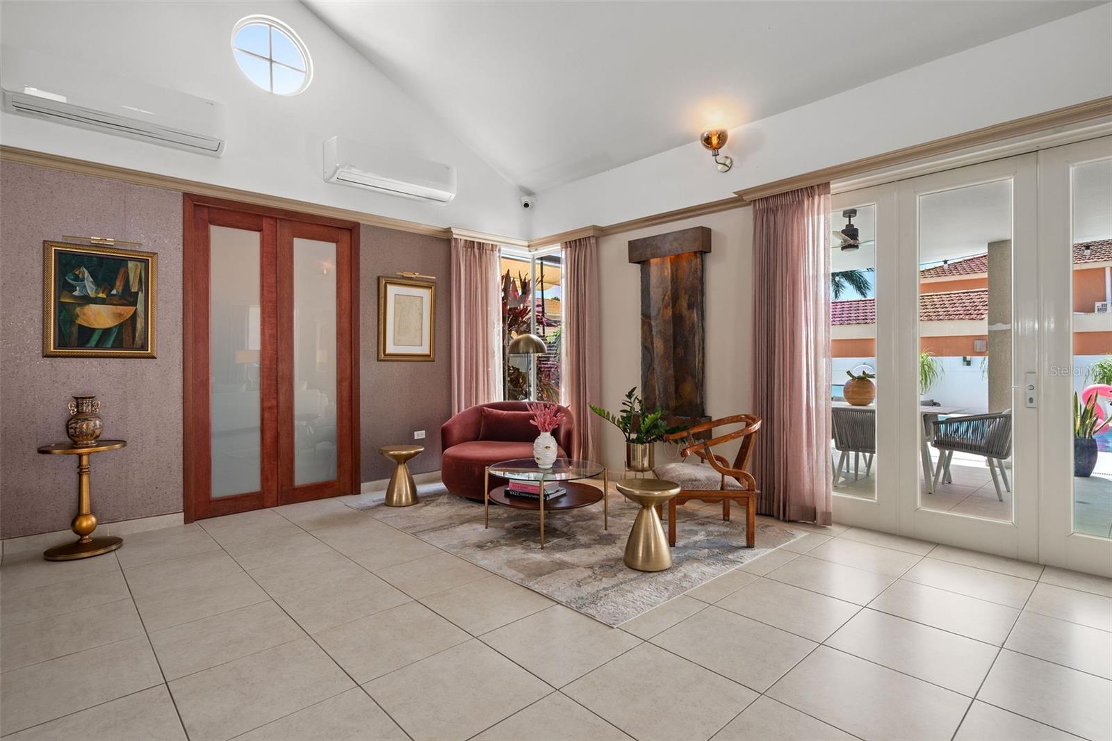 SABANEAR DORADO - Residential
