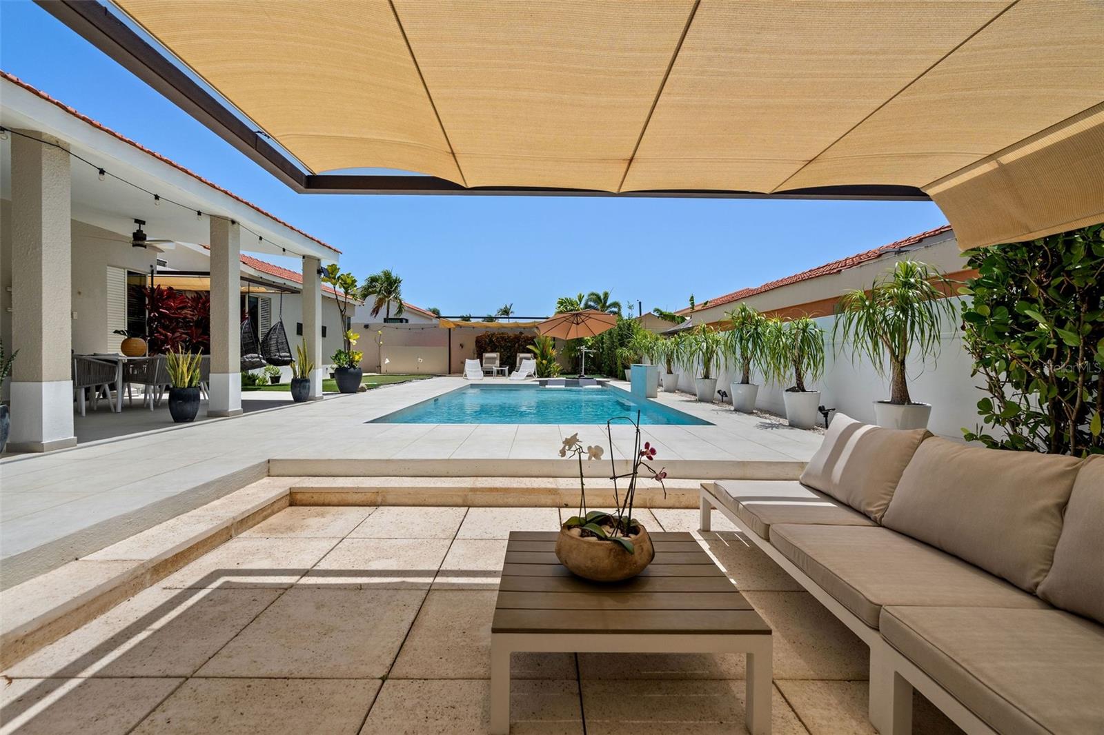 SABANEAR DORADO - Residential