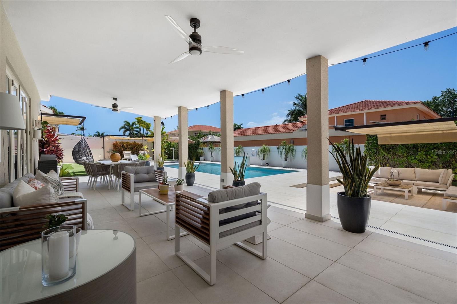 SABANEAR DORADO - Residential