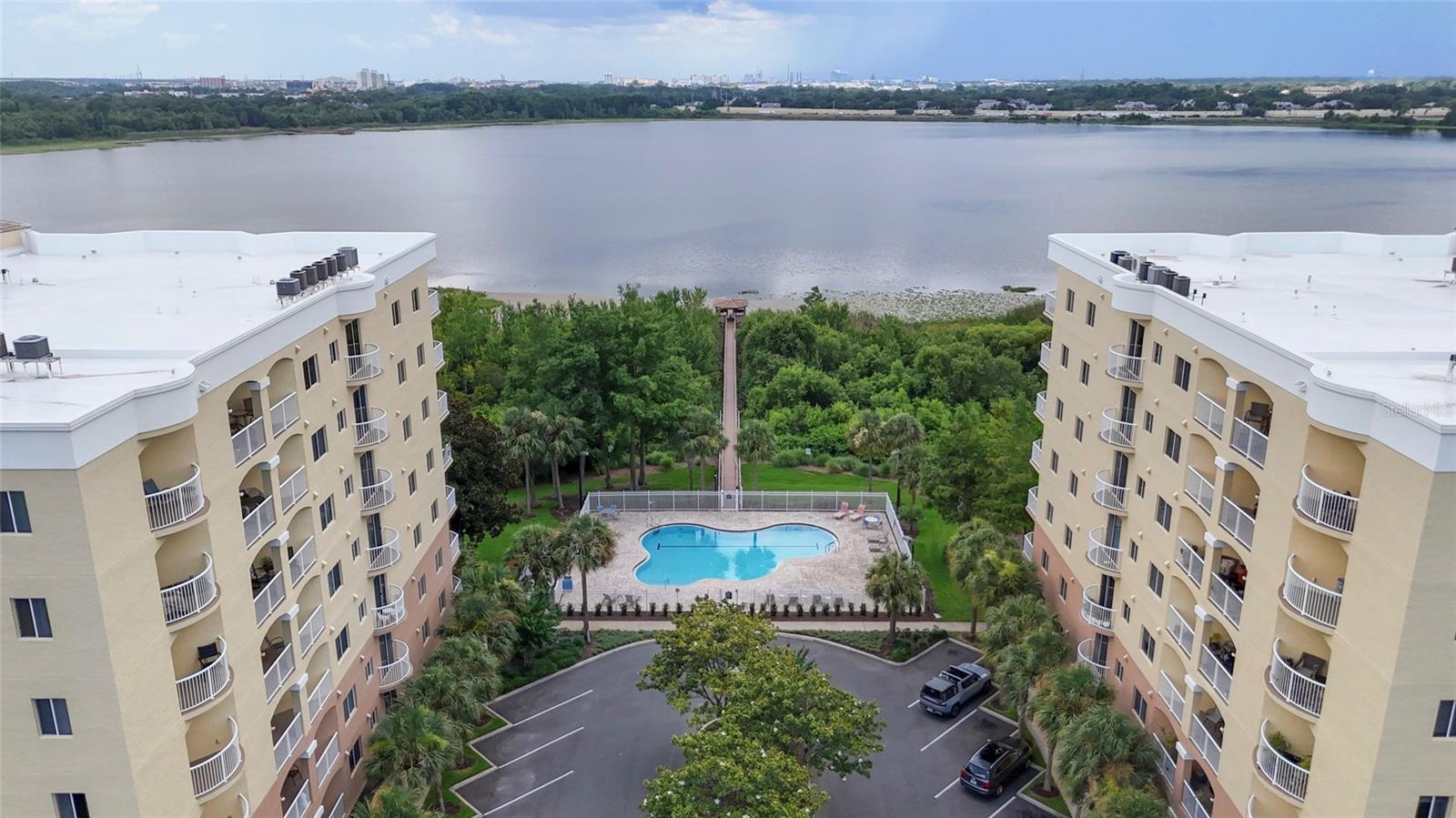 PROMENADE PH 1 - Residential