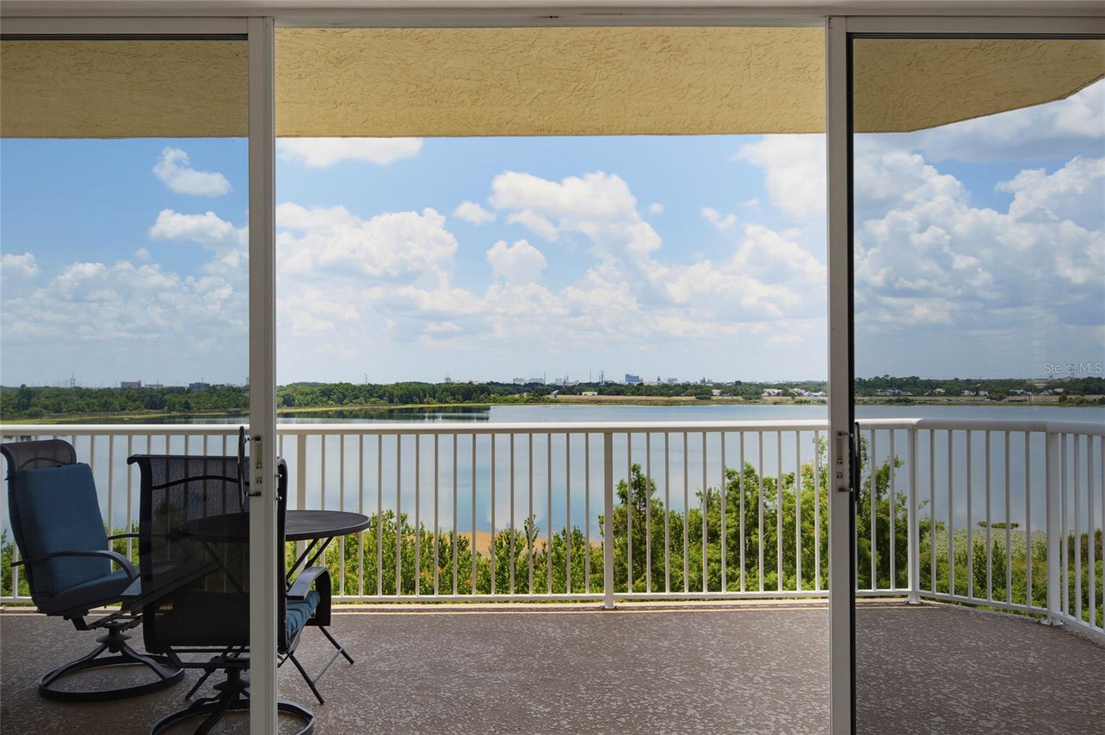PROMENADE PH 1 - Residential