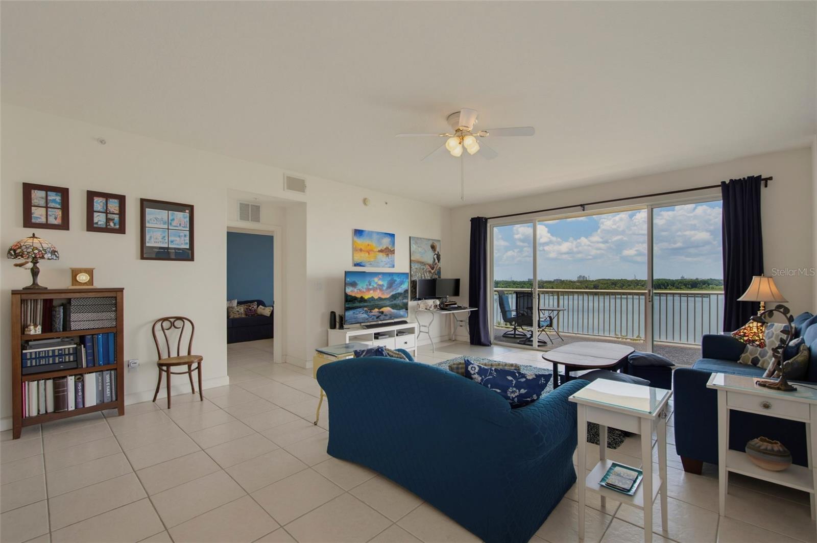 PROMENADE PH 1 - Residential