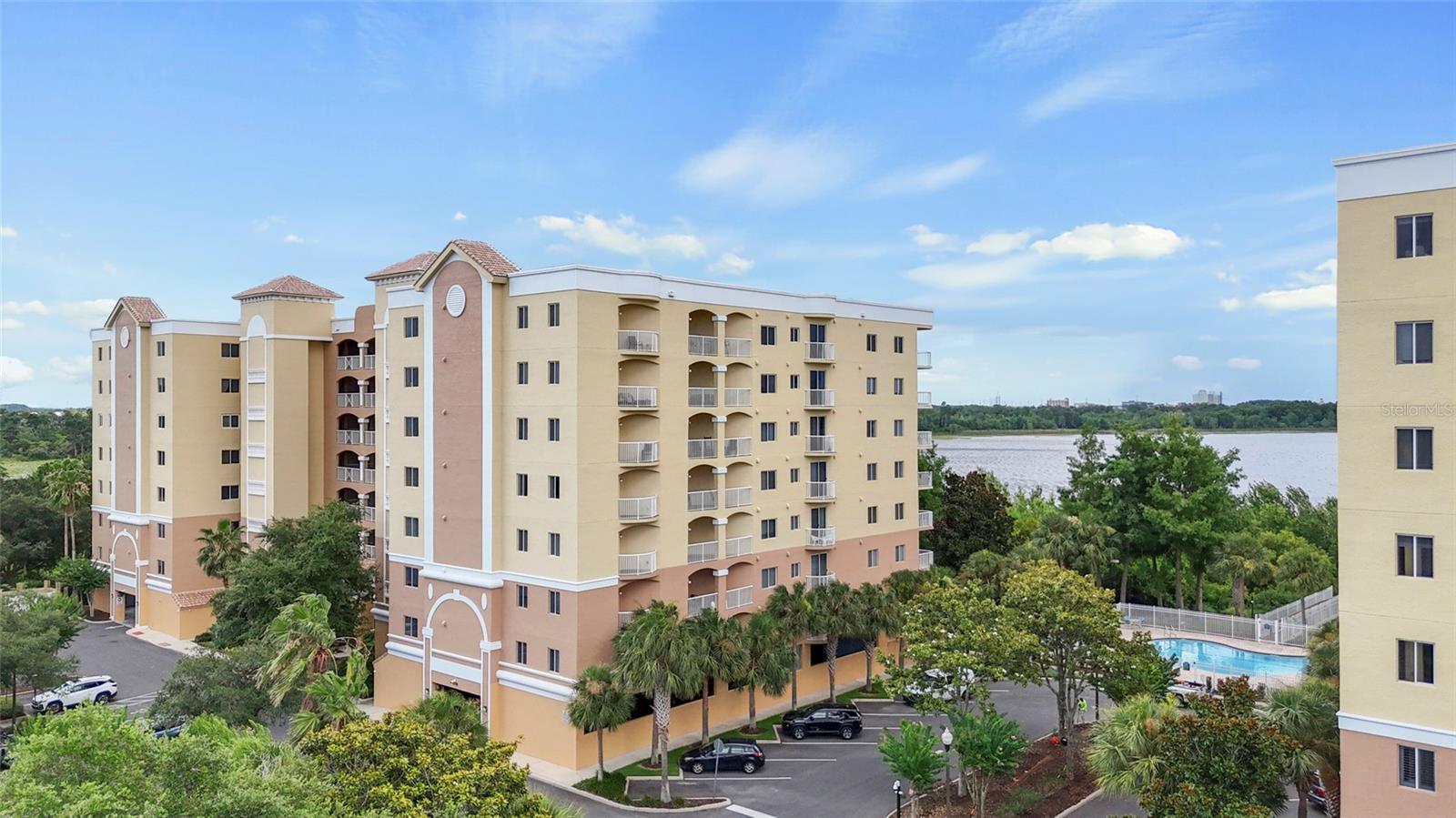 PROMENADE PH 1 - Residential