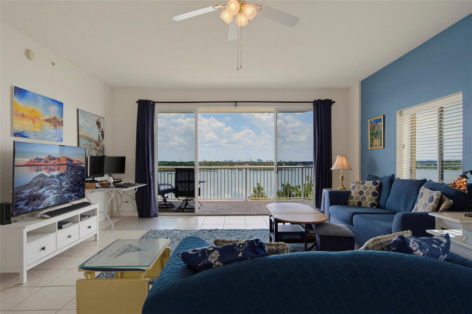 PROMENADE PH 1 - Residential