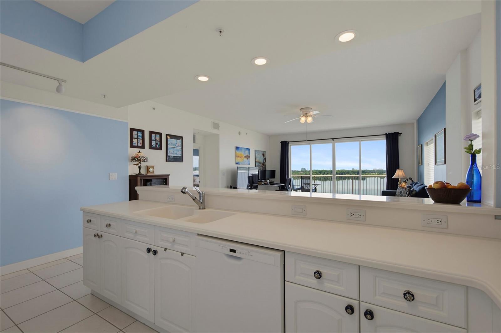 PROMENADE PH 1 - Residential