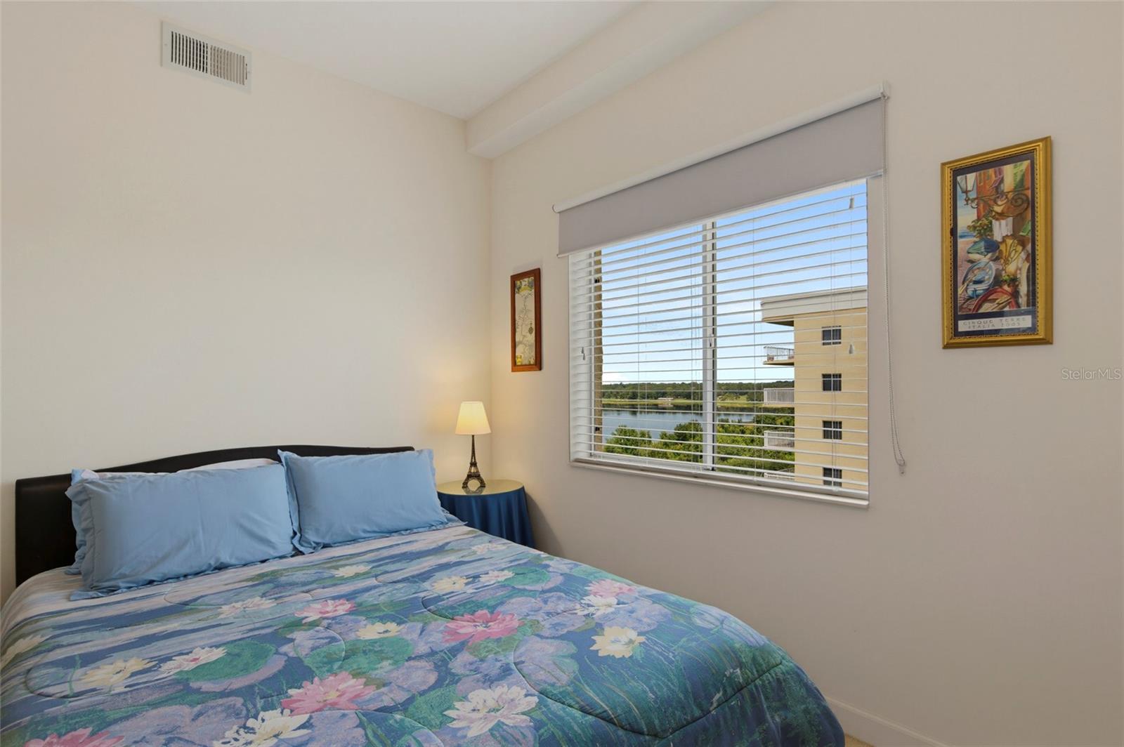 PROMENADE PH 1 - Residential