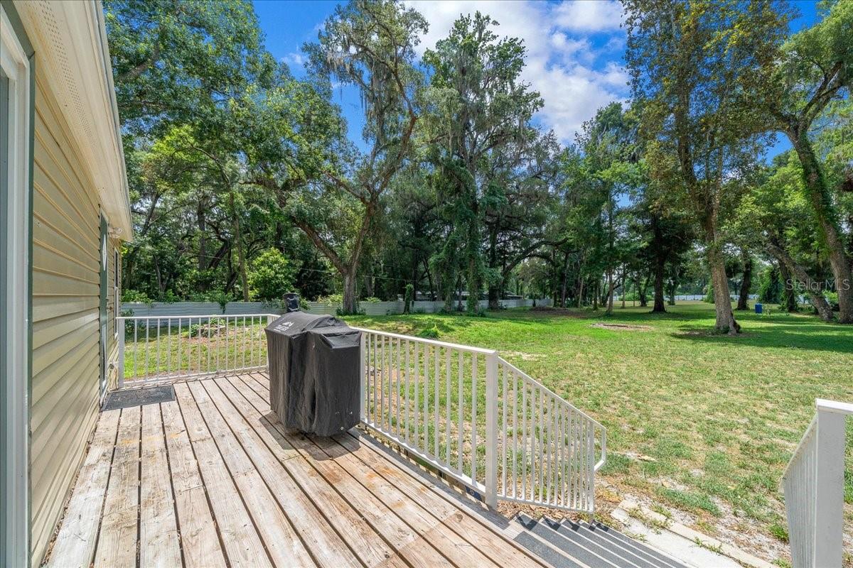 TOWERING OAKS TRACT 8 - Residential