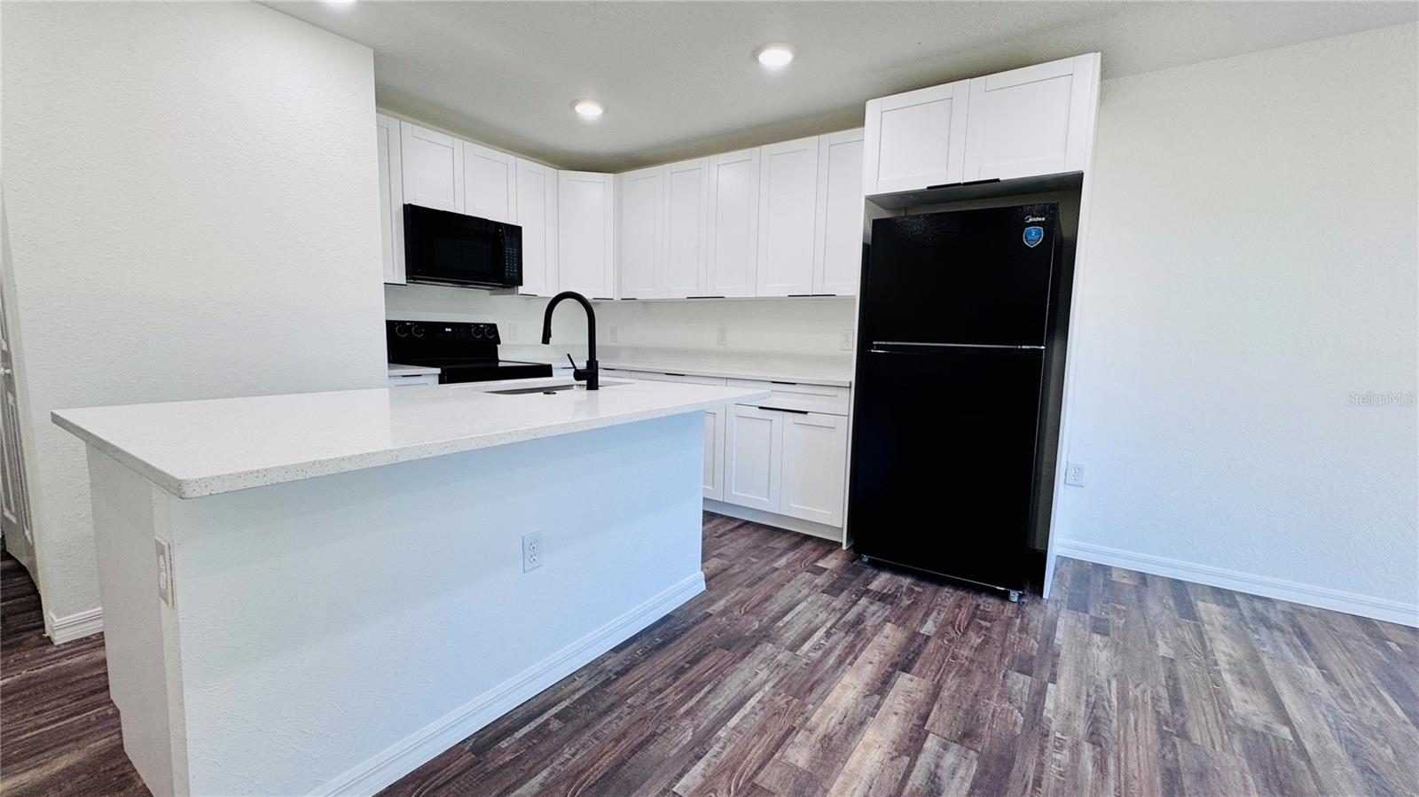 PEACE RIVER SHORES - Residential Income