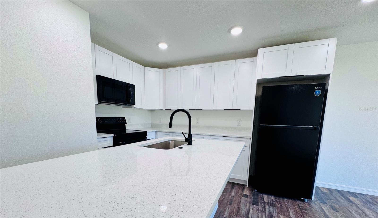 PEACE RIVER SHORES - Residential Income