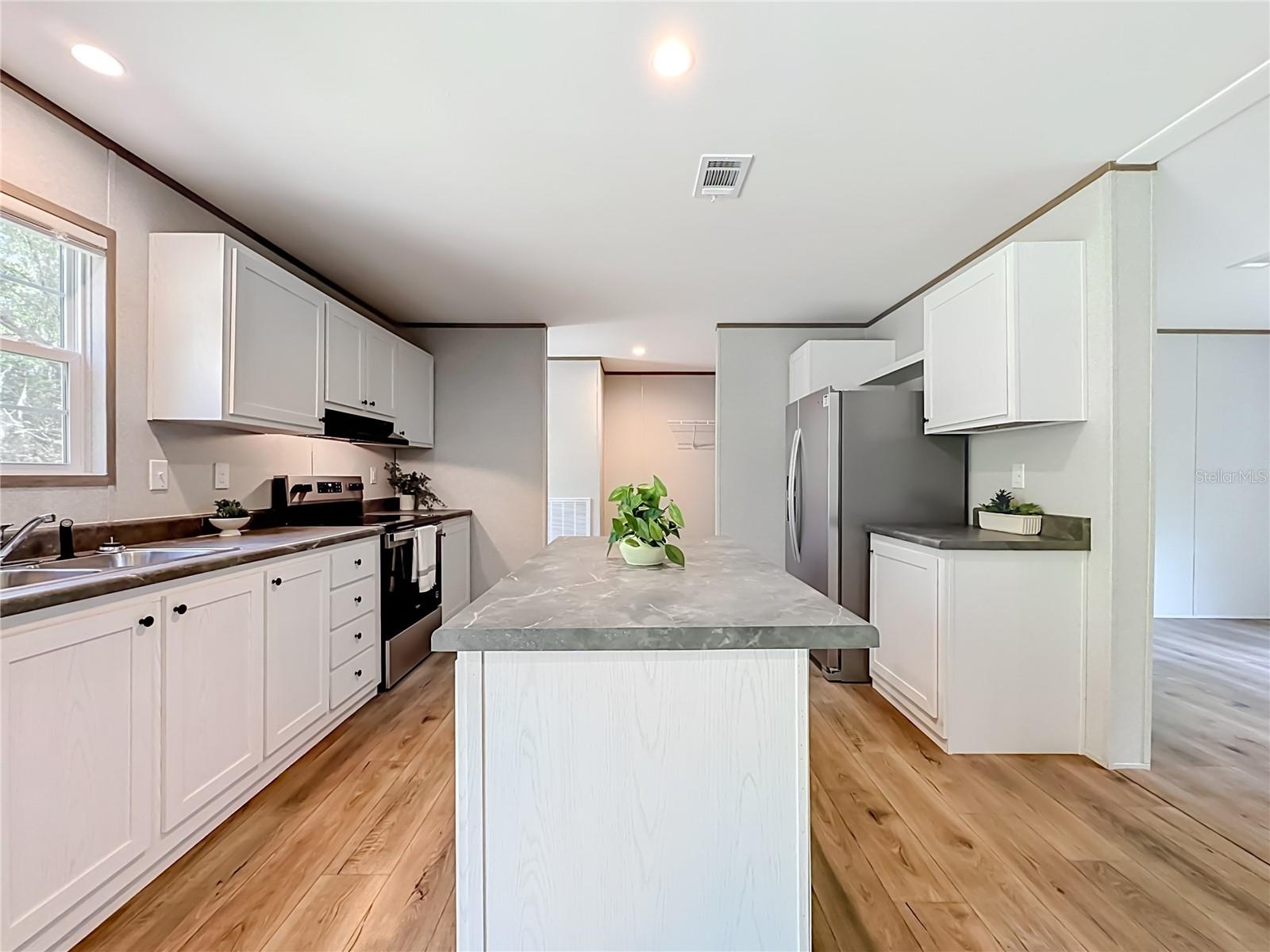 ST JOHNS RIVERSIDE ESTATES - Residential