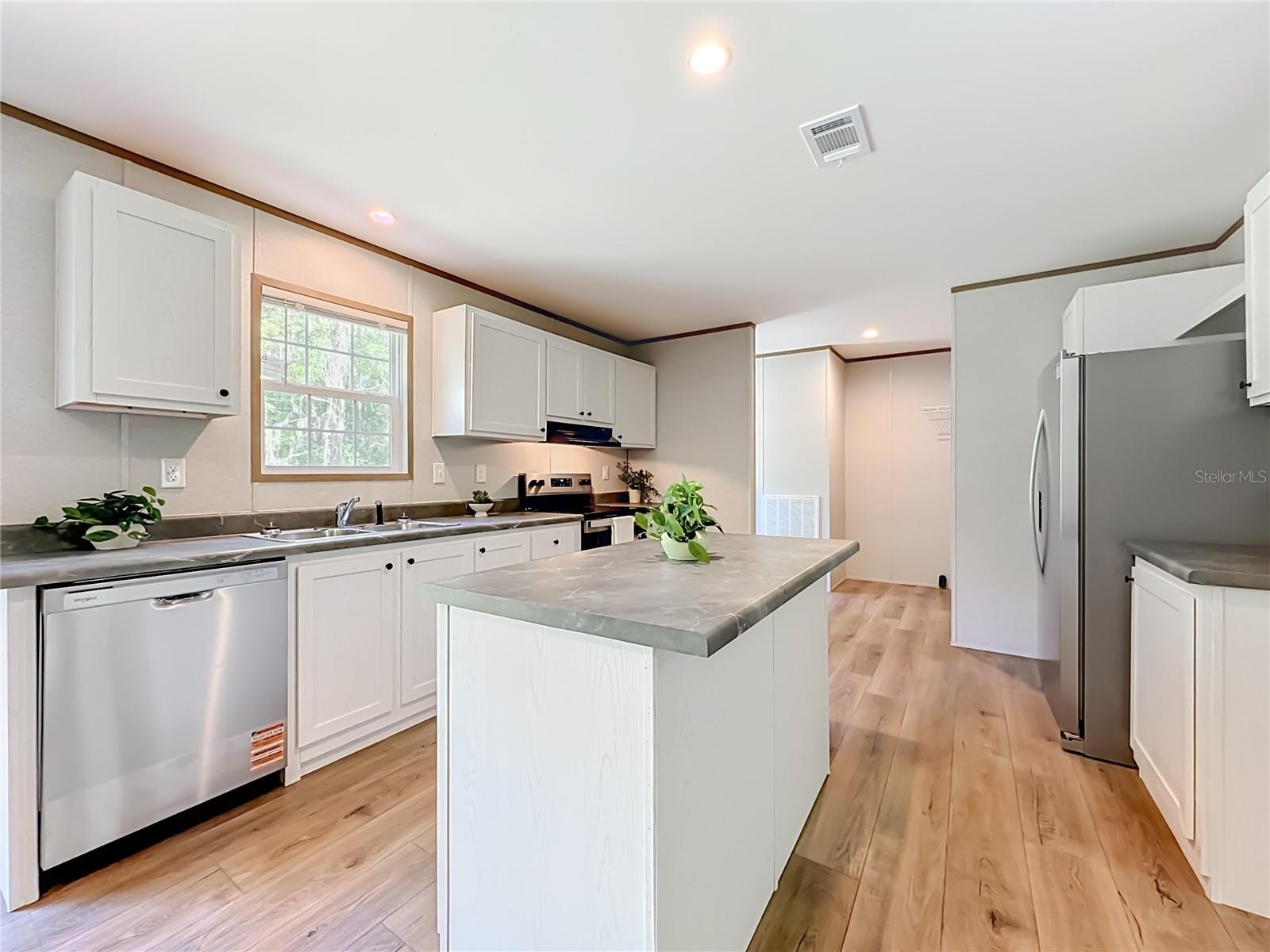 ST JOHNS RIVERSIDE ESTATES - Residential