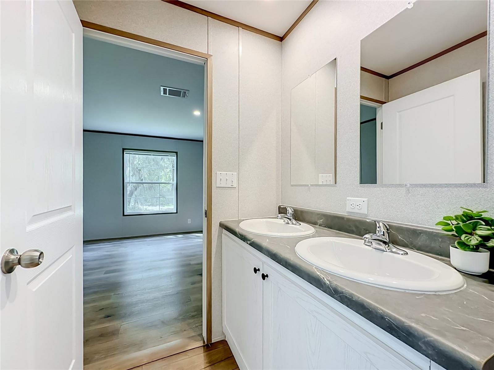 ST JOHNS RIVERSIDE ESTATES - Residential