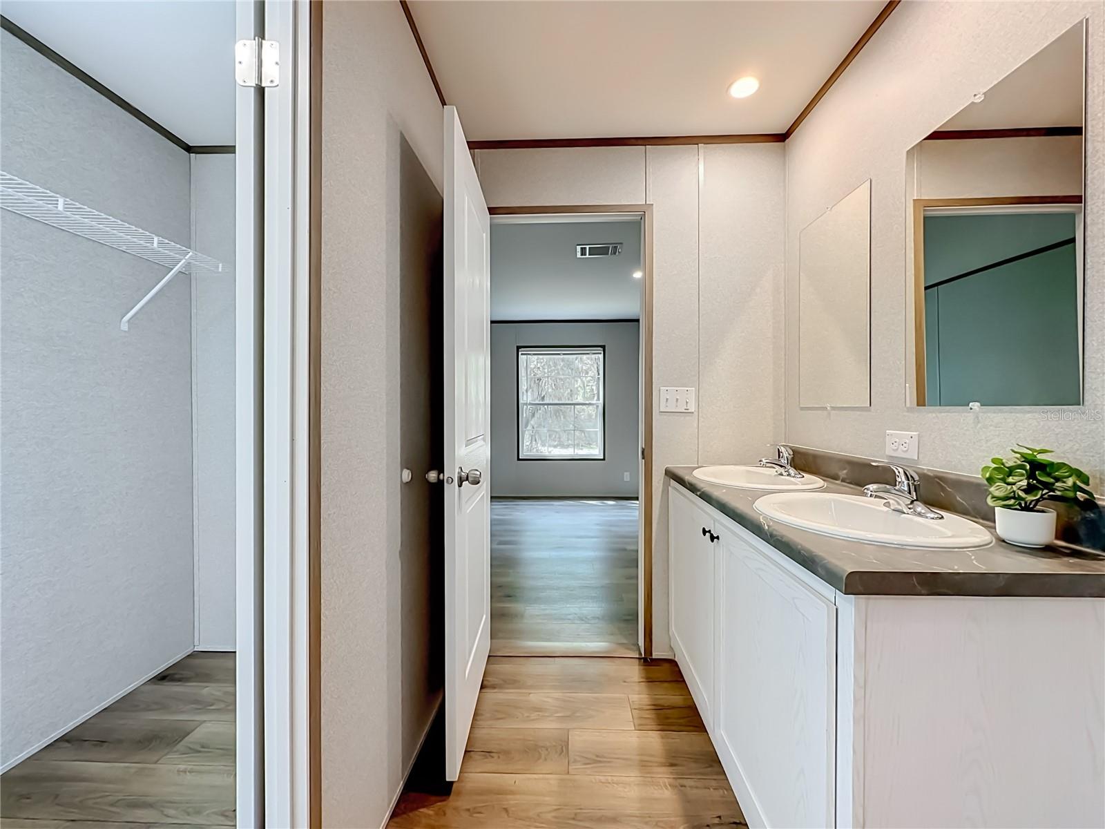 ST JOHNS RIVERSIDE ESTATES - Residential
