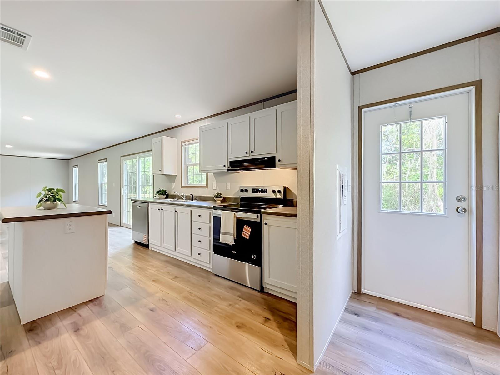 ST JOHNS RIVERSIDE ESTATES - Residential