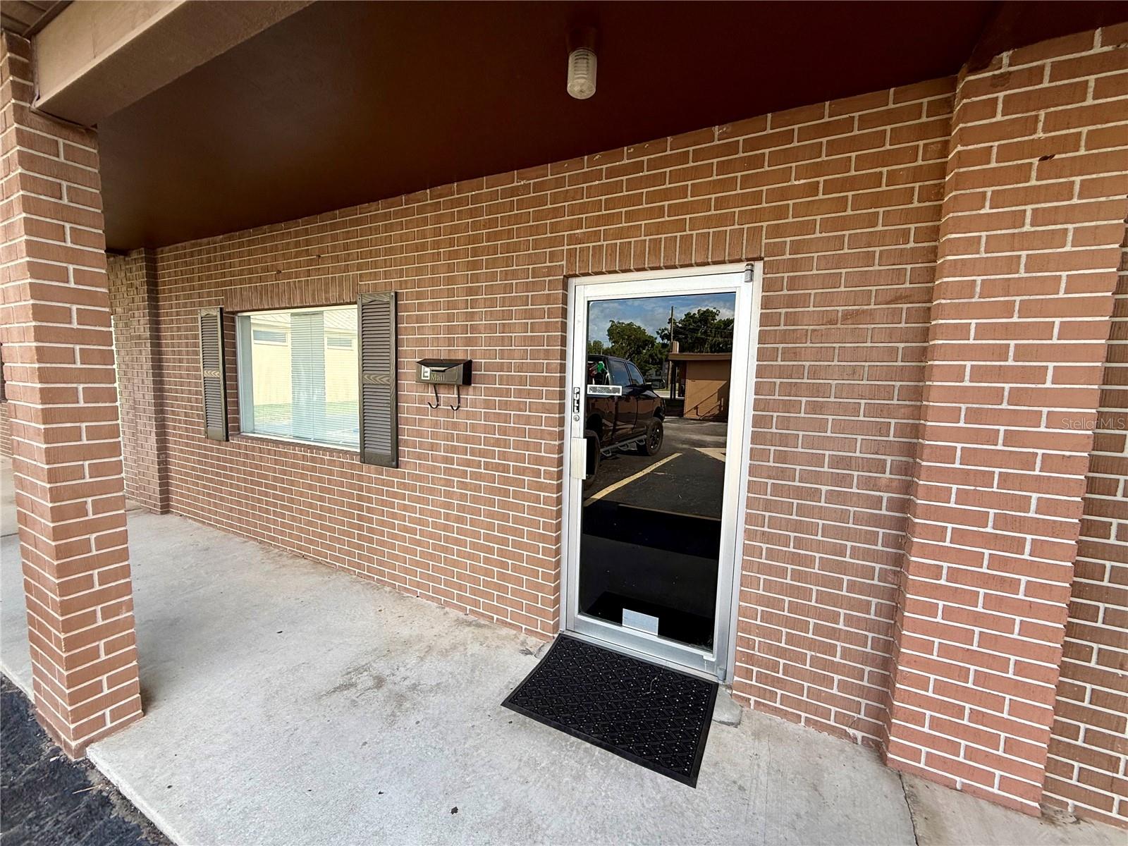 LAKEWOOD PLACE - Commercial Lease