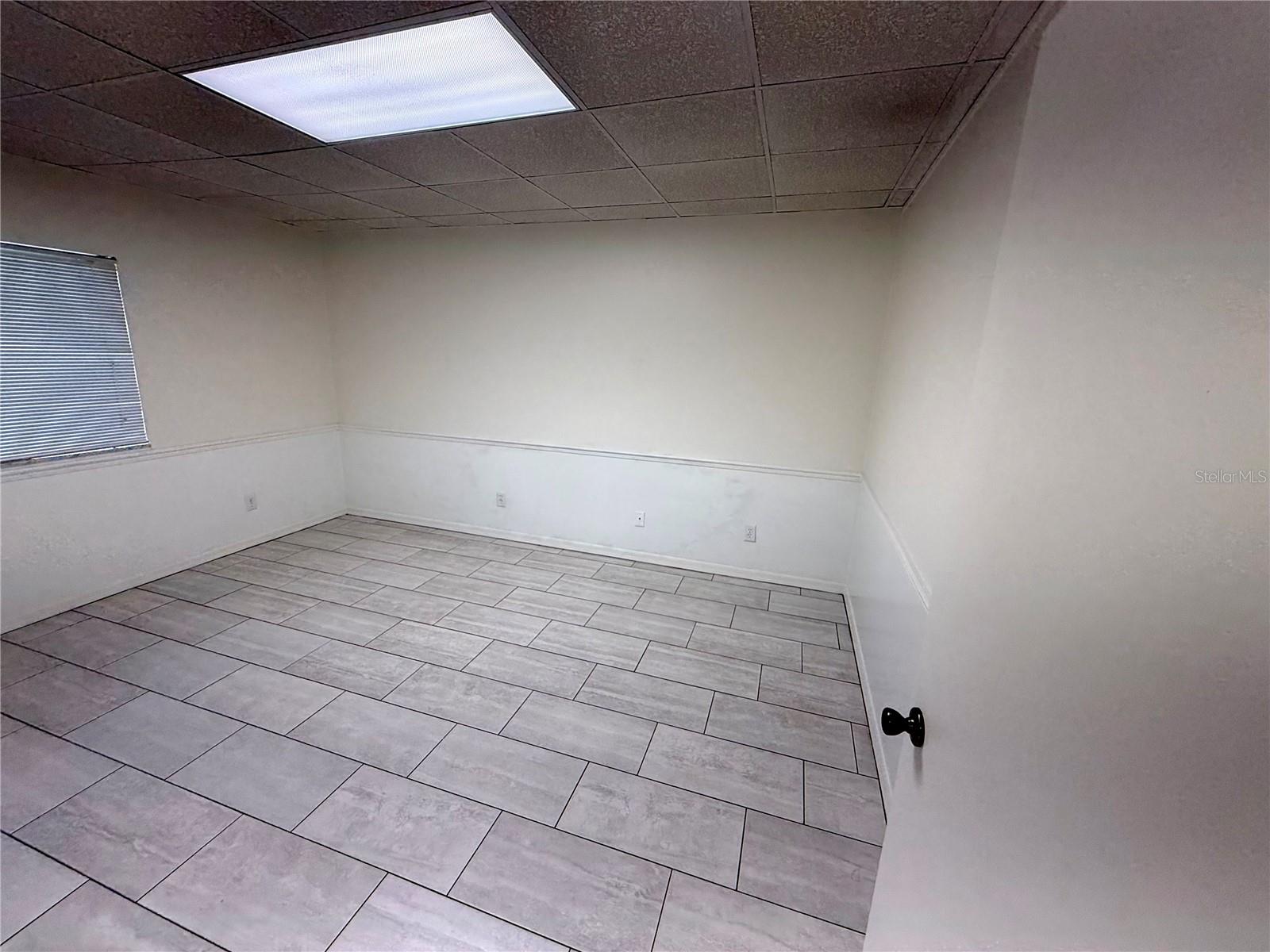 LAKEWOOD PLACE - Commercial Lease