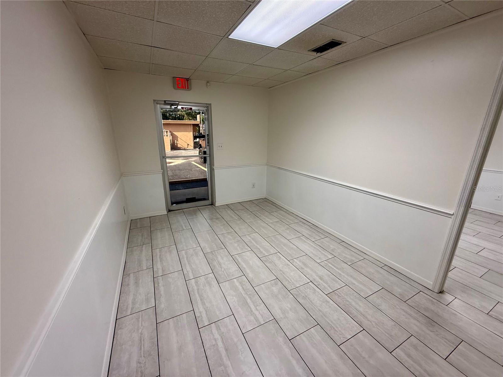 LAKEWOOD PLACE - Commercial Lease