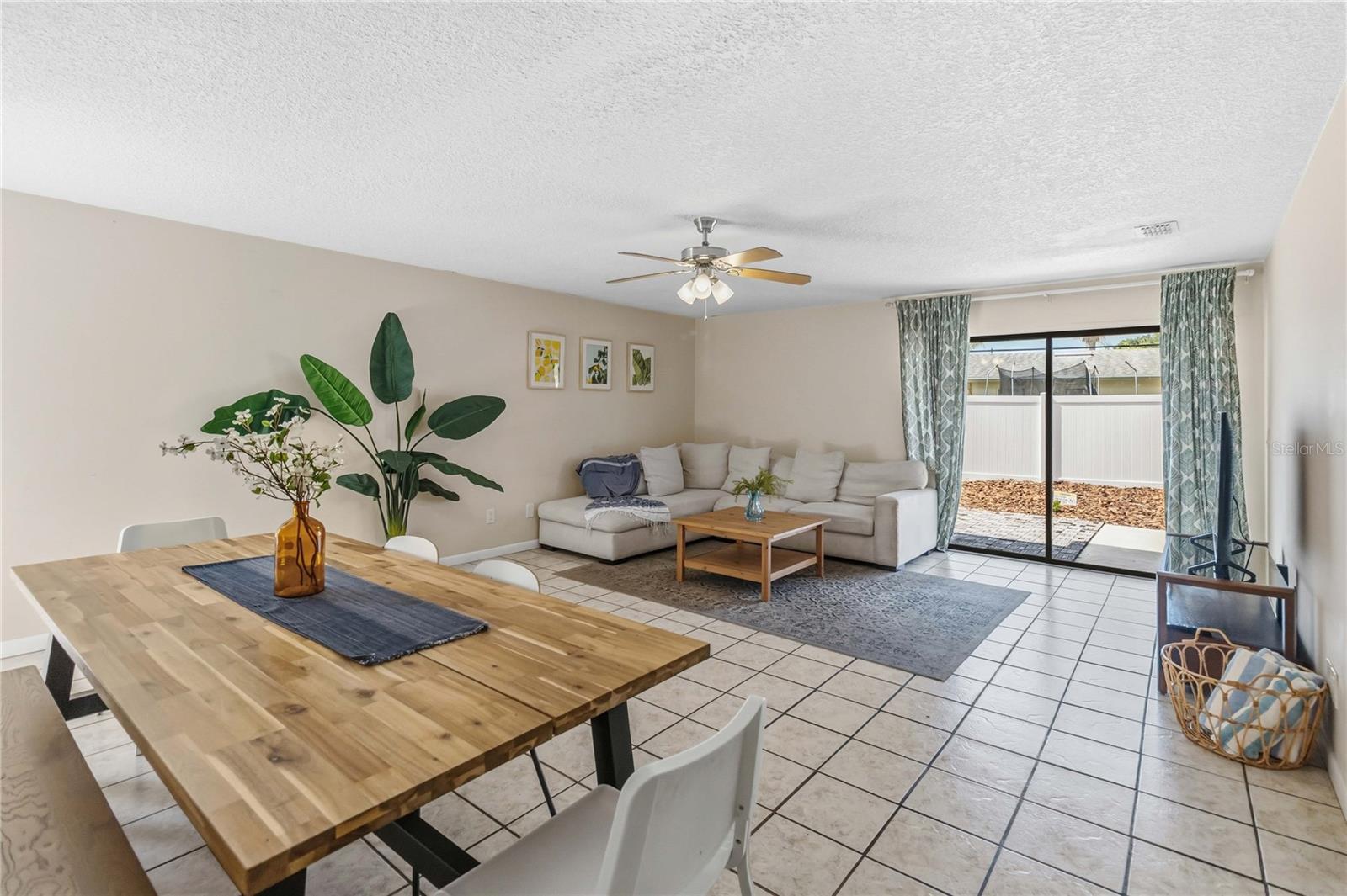 SKY LAKE - Residential