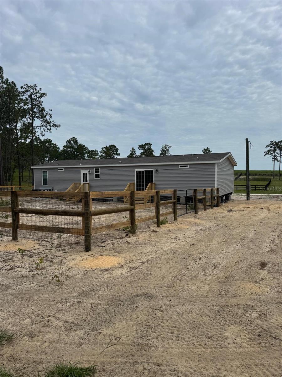 FOX GROVE FARMS AREA (871) - Residential