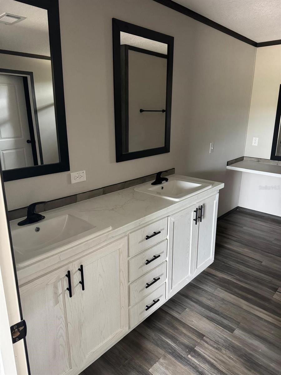 FOX GROVE FARMS AREA (871) - Residential