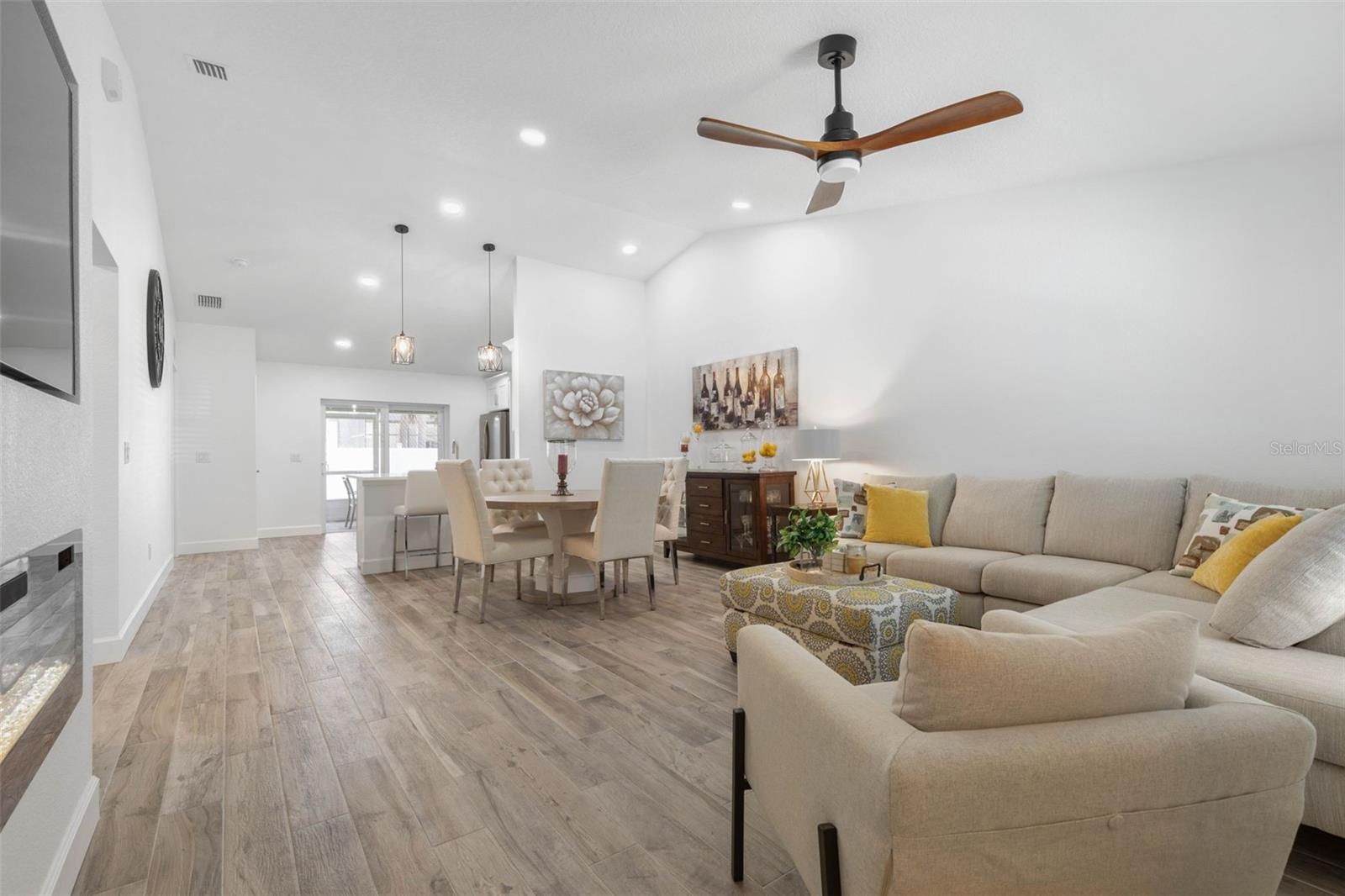 MATANZAS WOOD - Residential Income