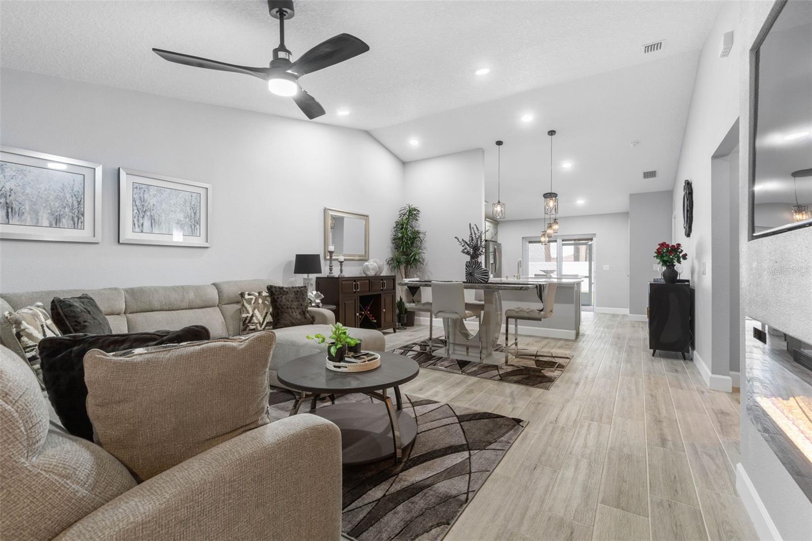 MATANZAS WOOD - Residential Income