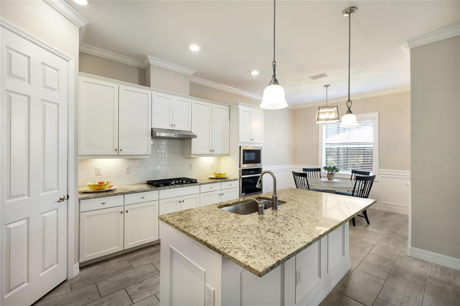 ARBOR GRANDE - Residential