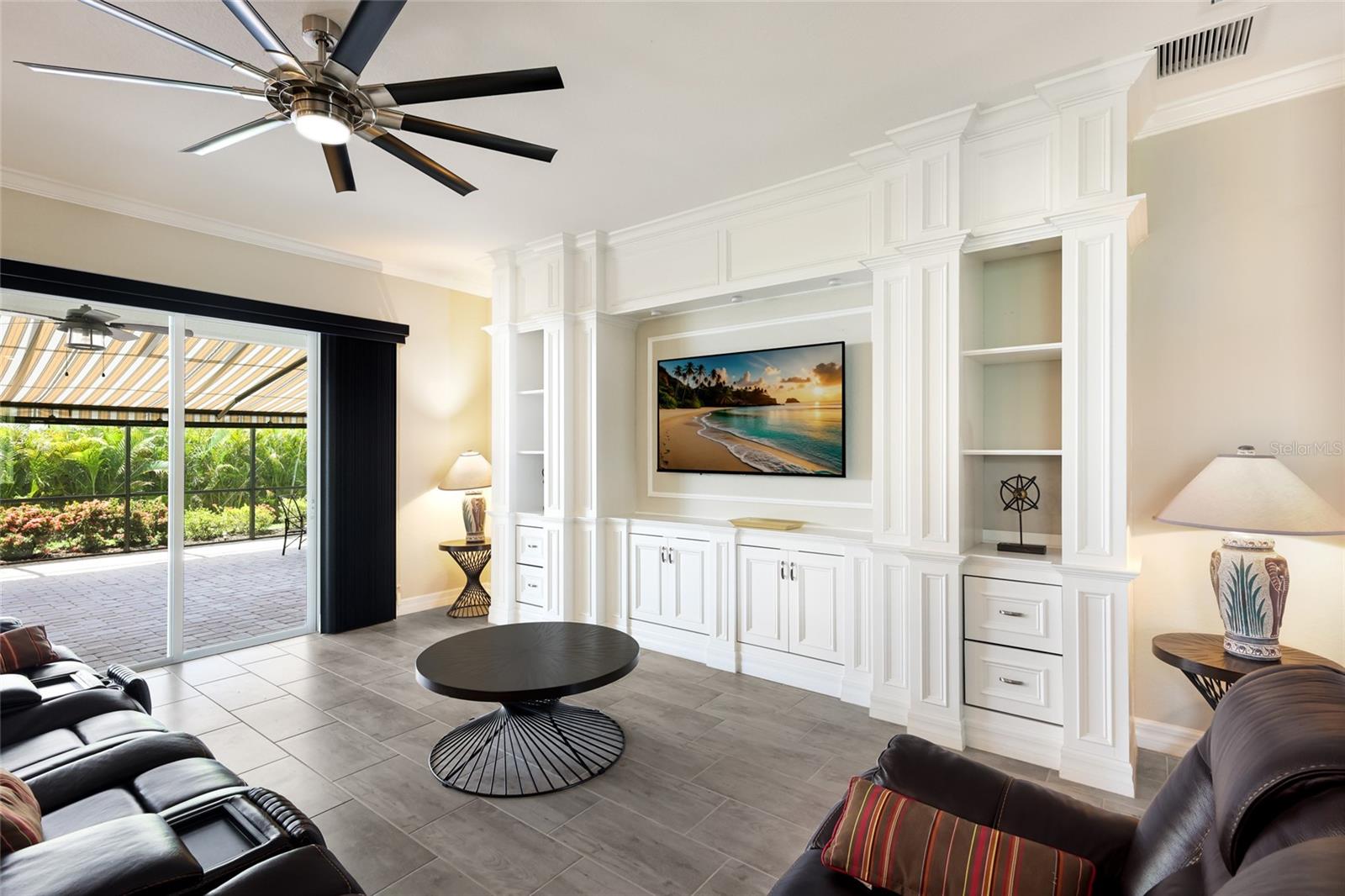 ARBOR GRANDE - Residential