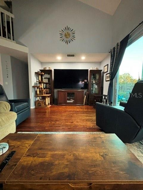 PEMBROOKE - Residential