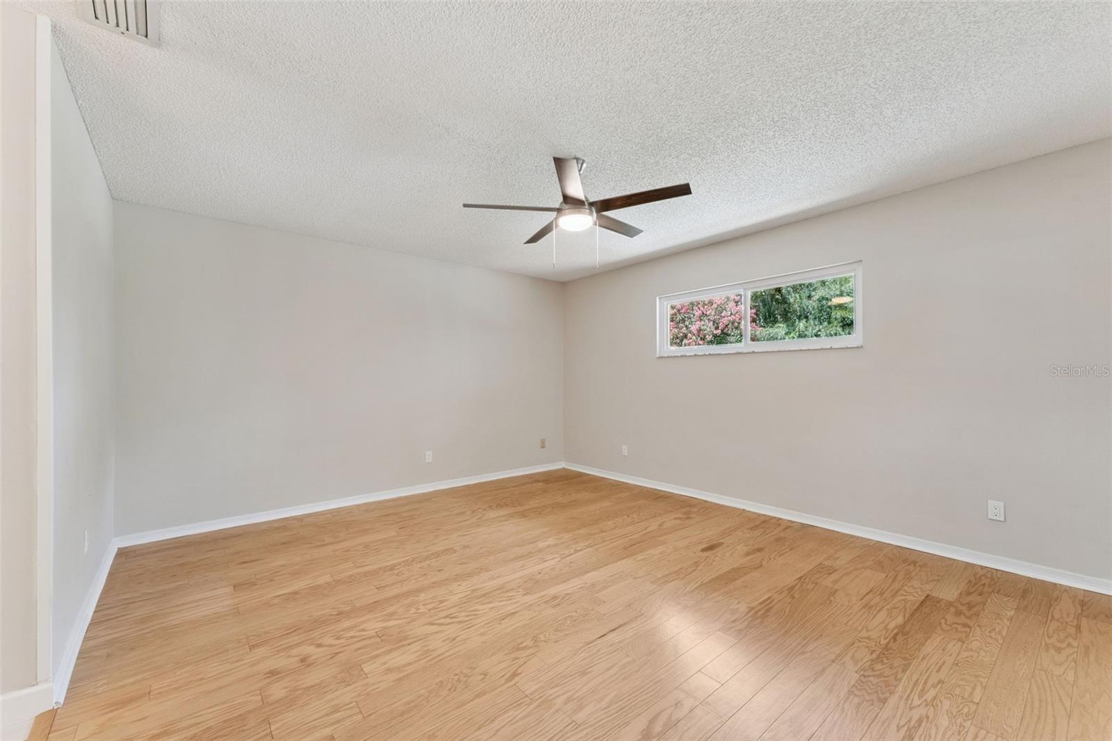 LAKE PEARL ESTATES - Residential