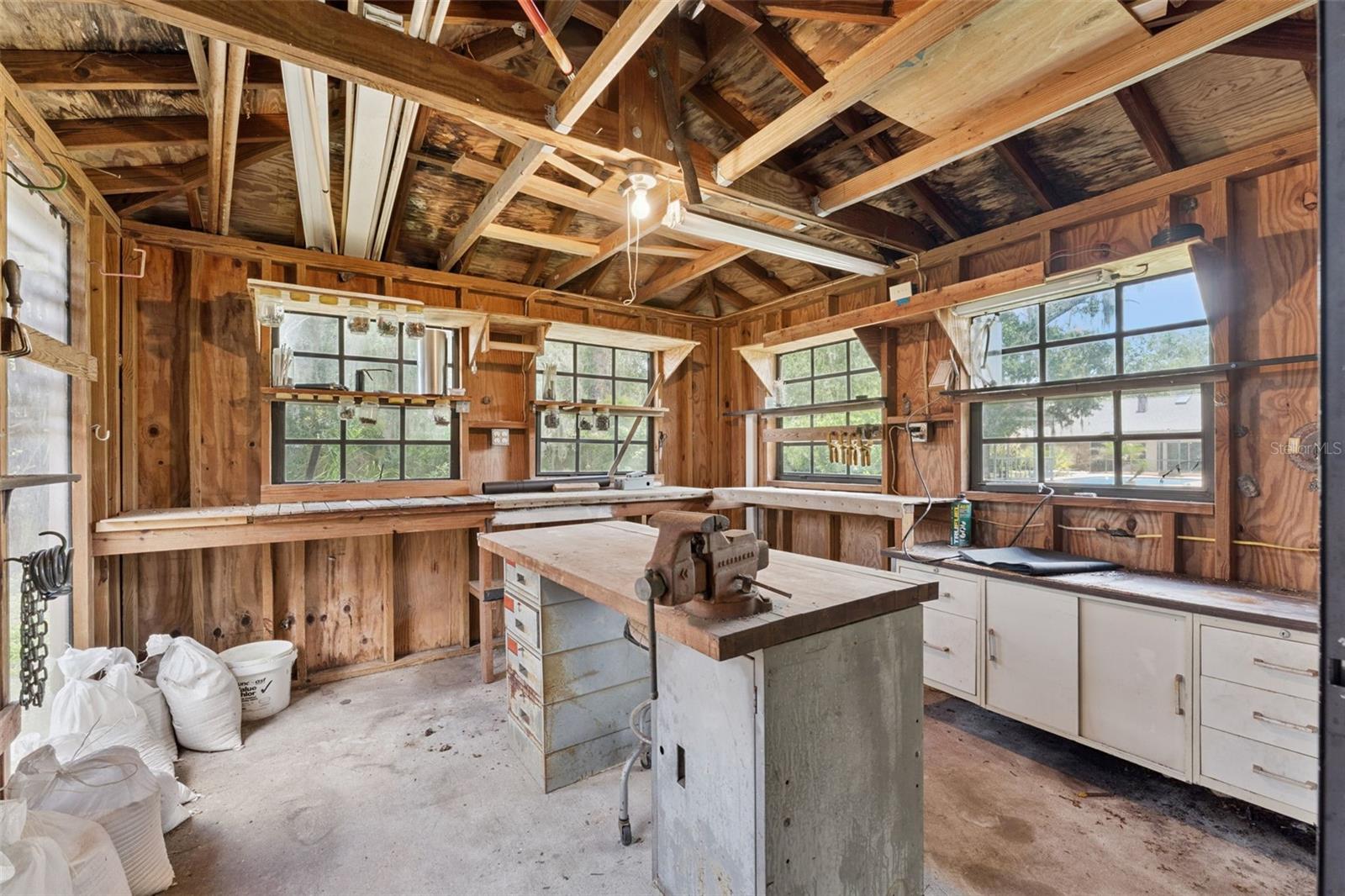 LAKE PEARL ESTATES - Residential