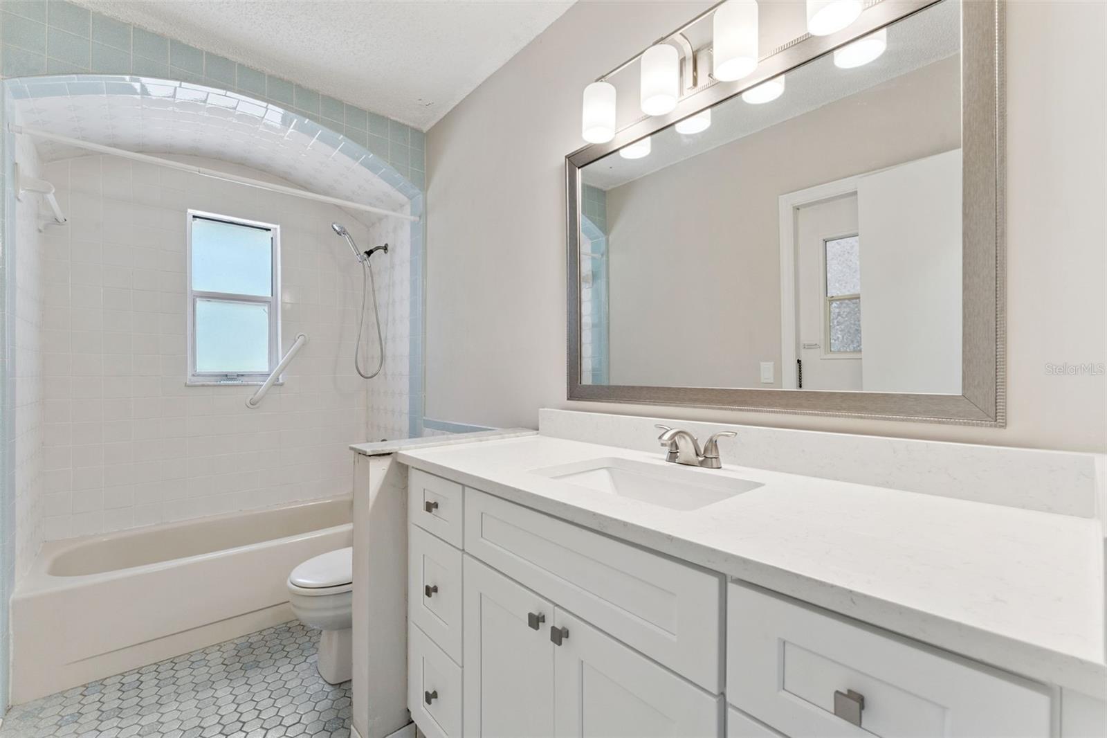 LAKE PEARL ESTATES - Residential