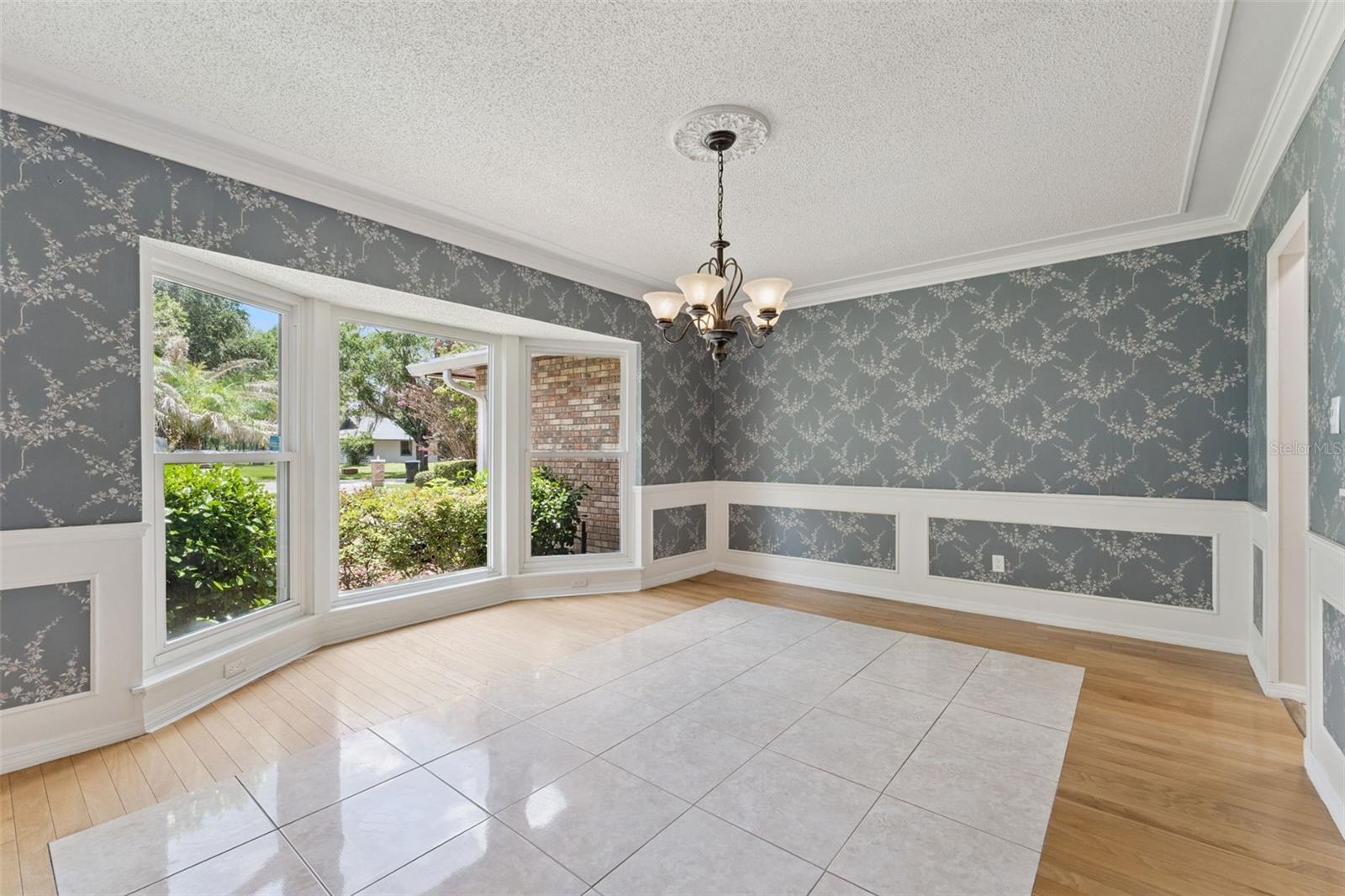 LAKE PEARL ESTATES - Residential