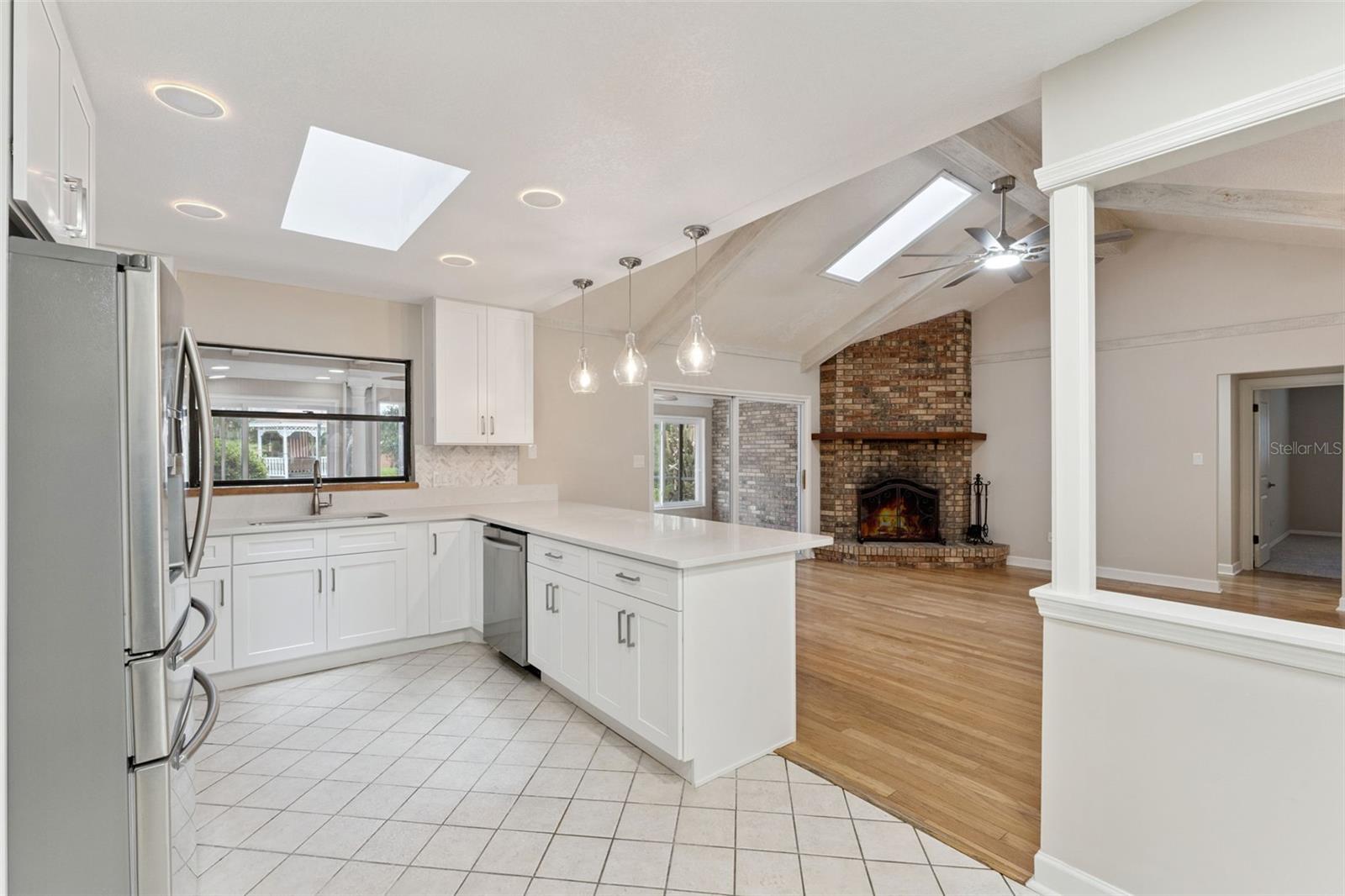 LAKE PEARL ESTATES - Residential