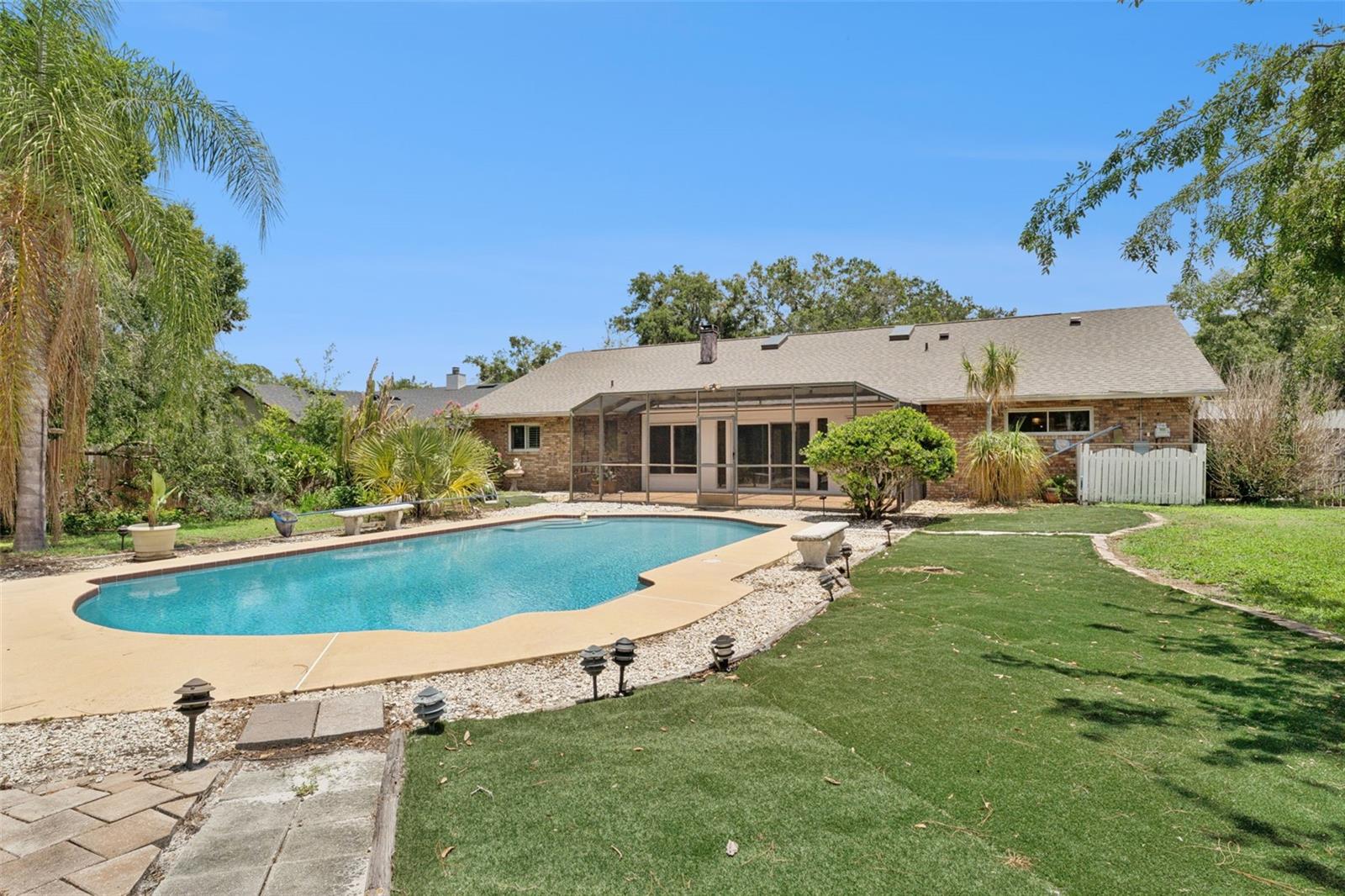LAKE PEARL ESTATES - Residential