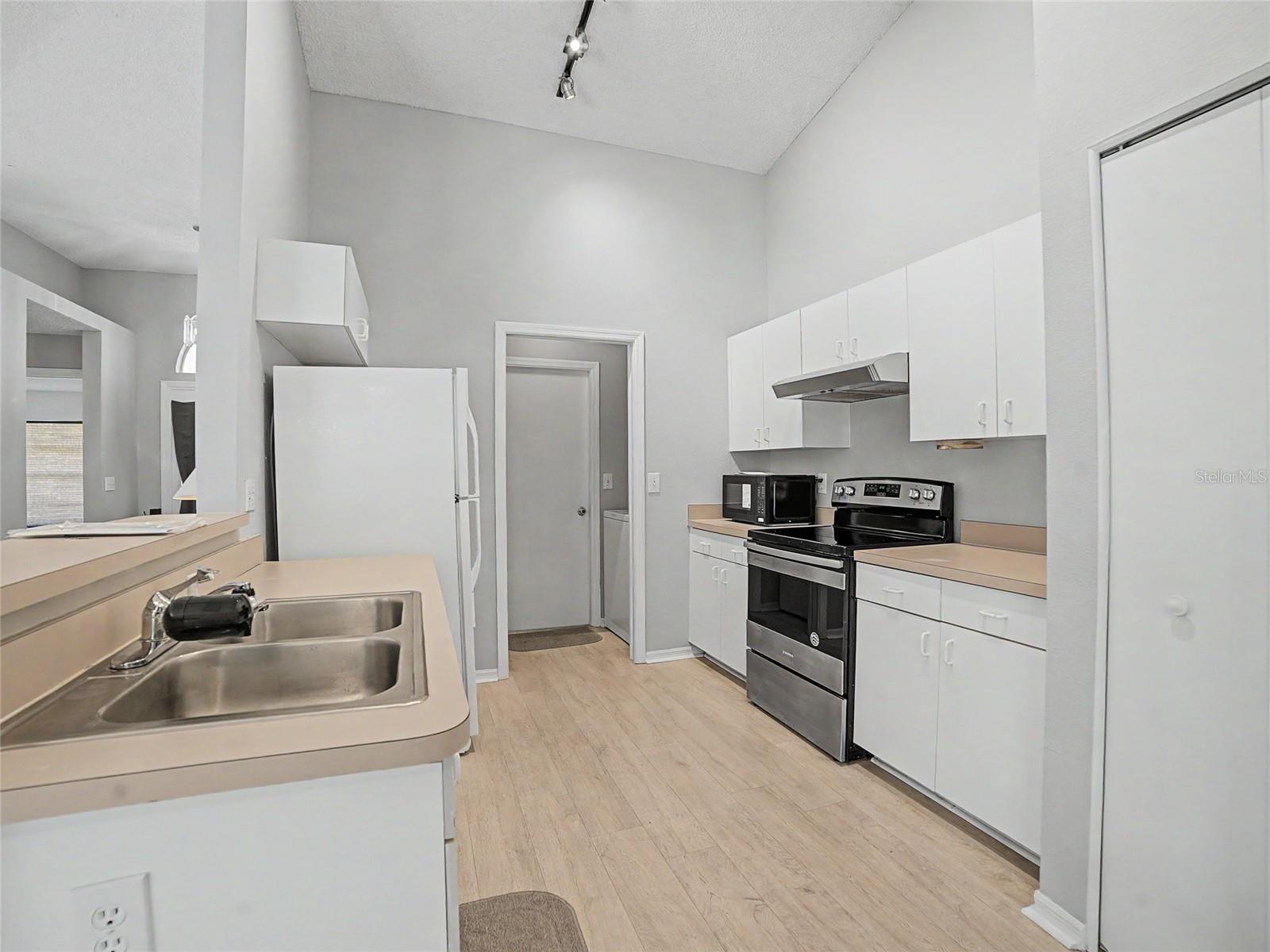 SUN CITY CENTER UNIT 154 - Residential