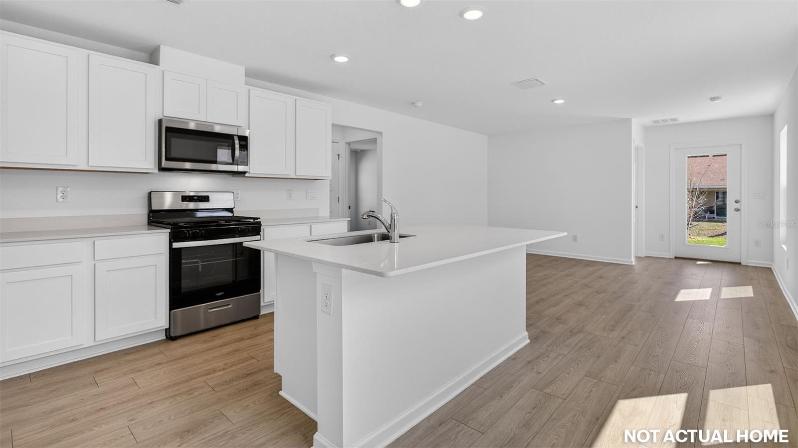 GRAND RESERVE AND GOLF CLUB - Residential