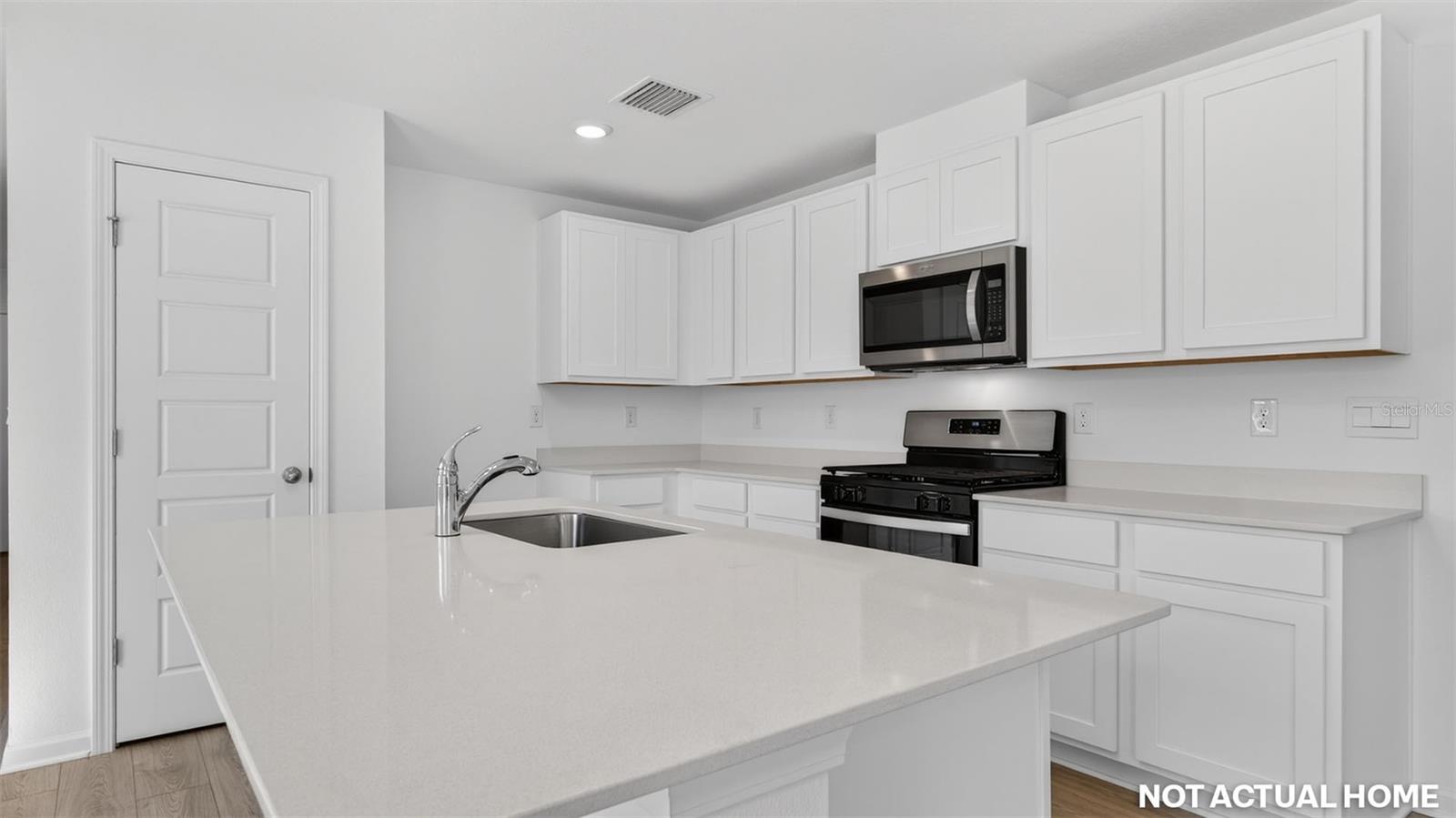 GRAND RESERVE AND GOLF CLUB - Residential