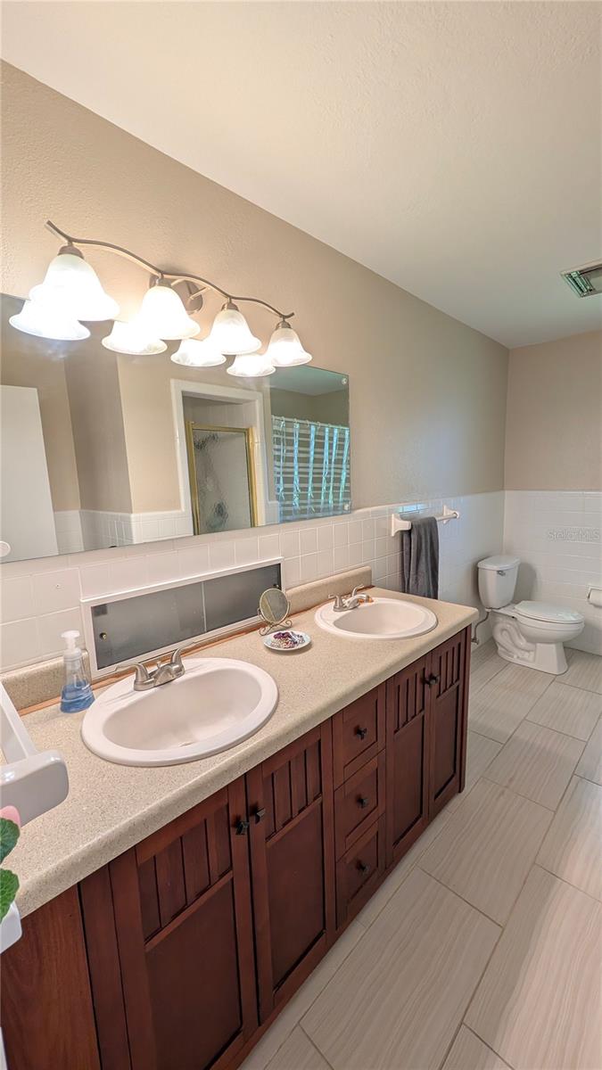 BROADVUE HEIGHTS - Residential