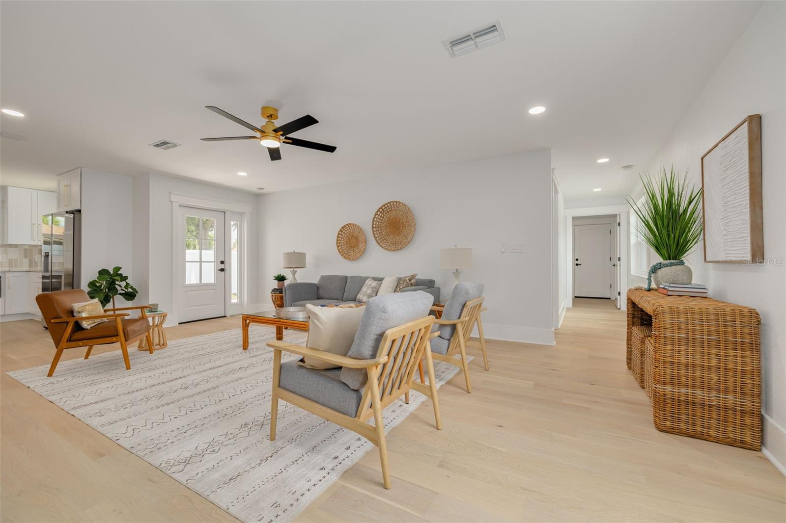 COLONIAL PLACE REV - Residential