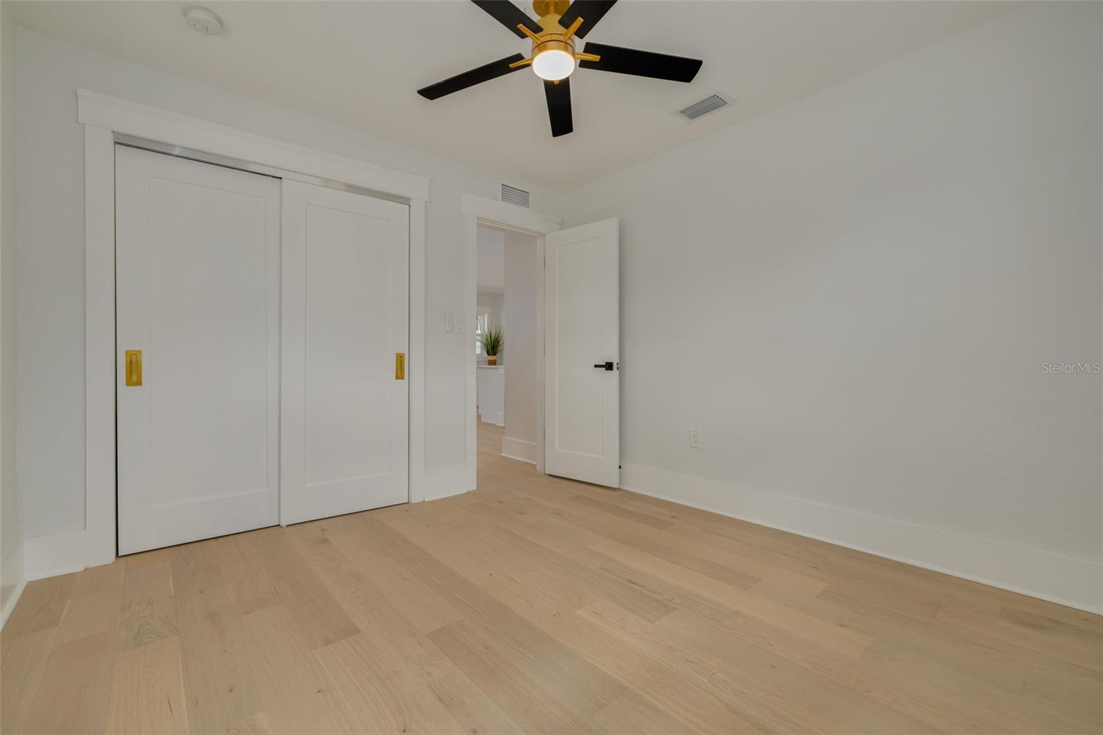 COLONIAL PLACE REV - Residential