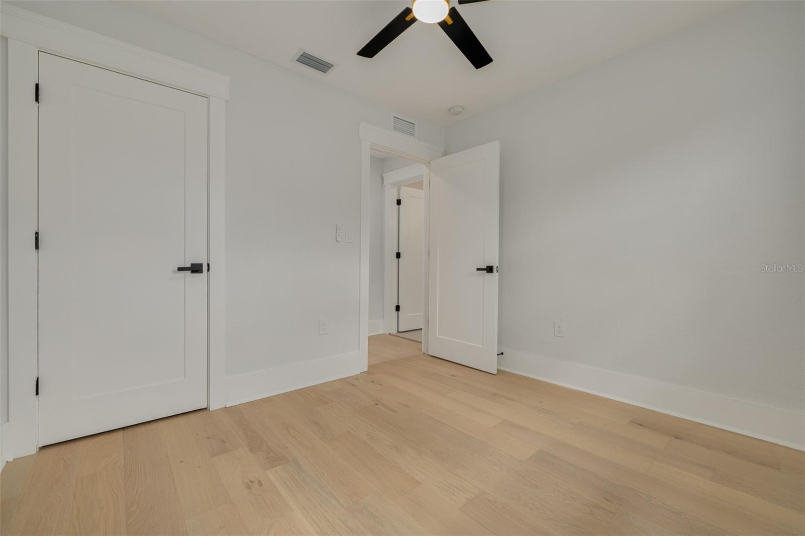COLONIAL PLACE REV - Residential