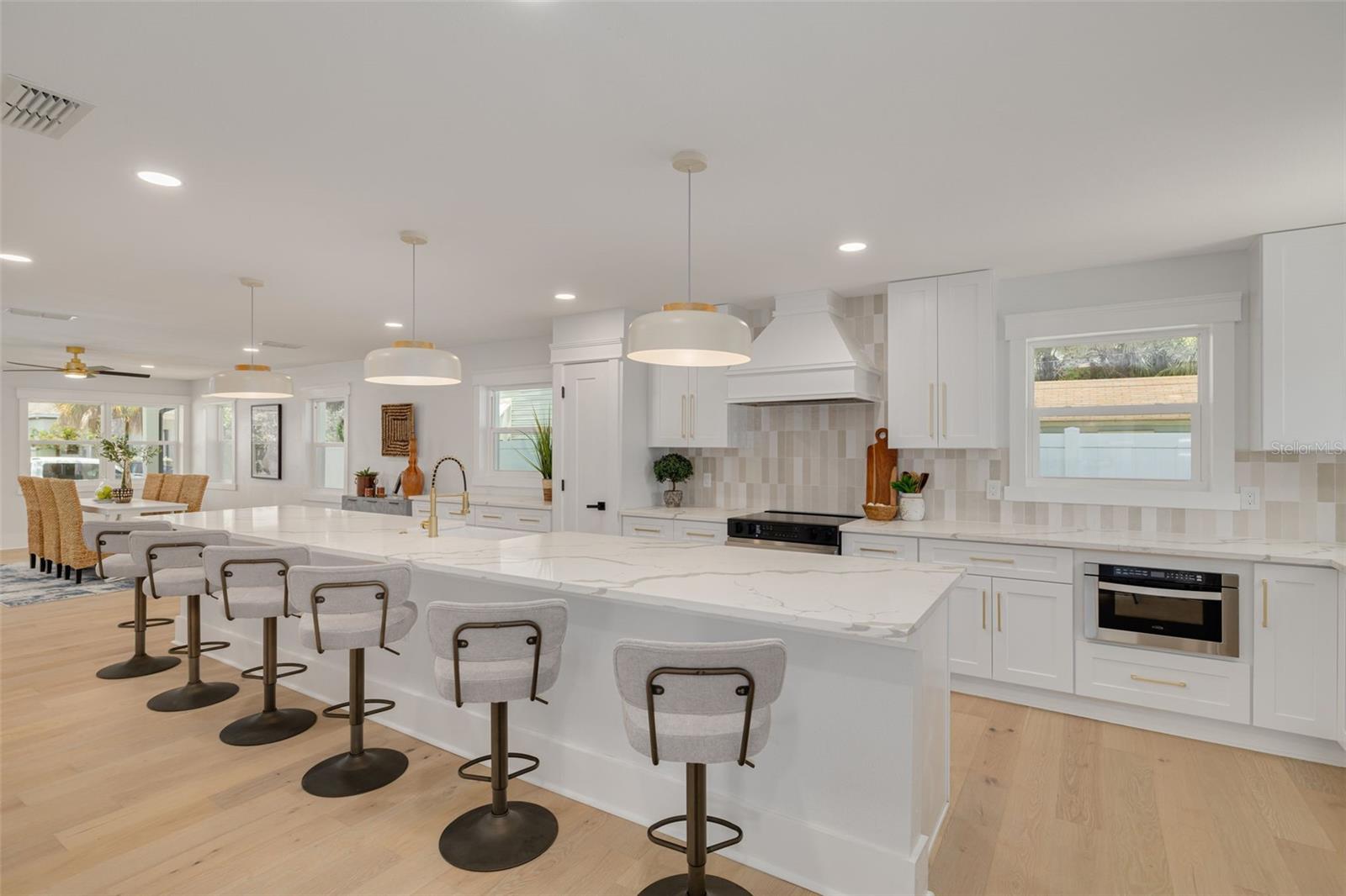 COLONIAL PLACE REV - Residential