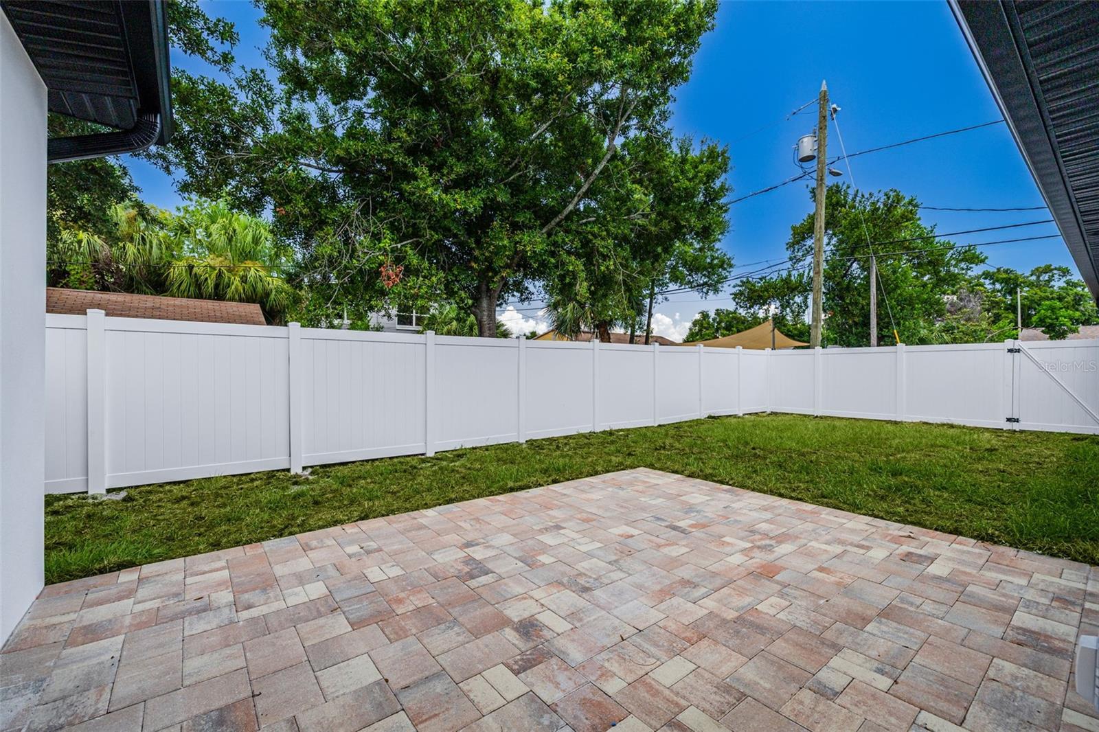 COLONIAL PLACE REV - Residential