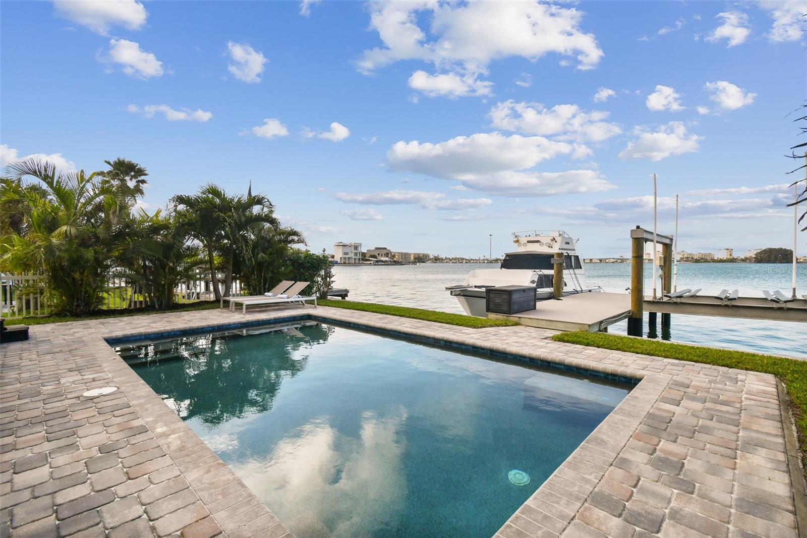 GULF SHORES 6TH ADD - Residential